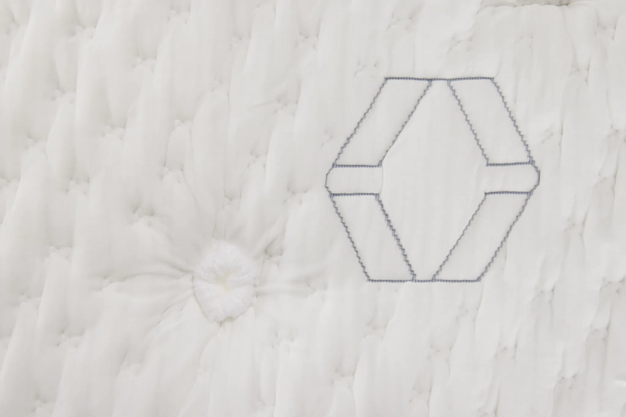 Aireloom Timeless Odyssey Streamline Firm 14" Mattress