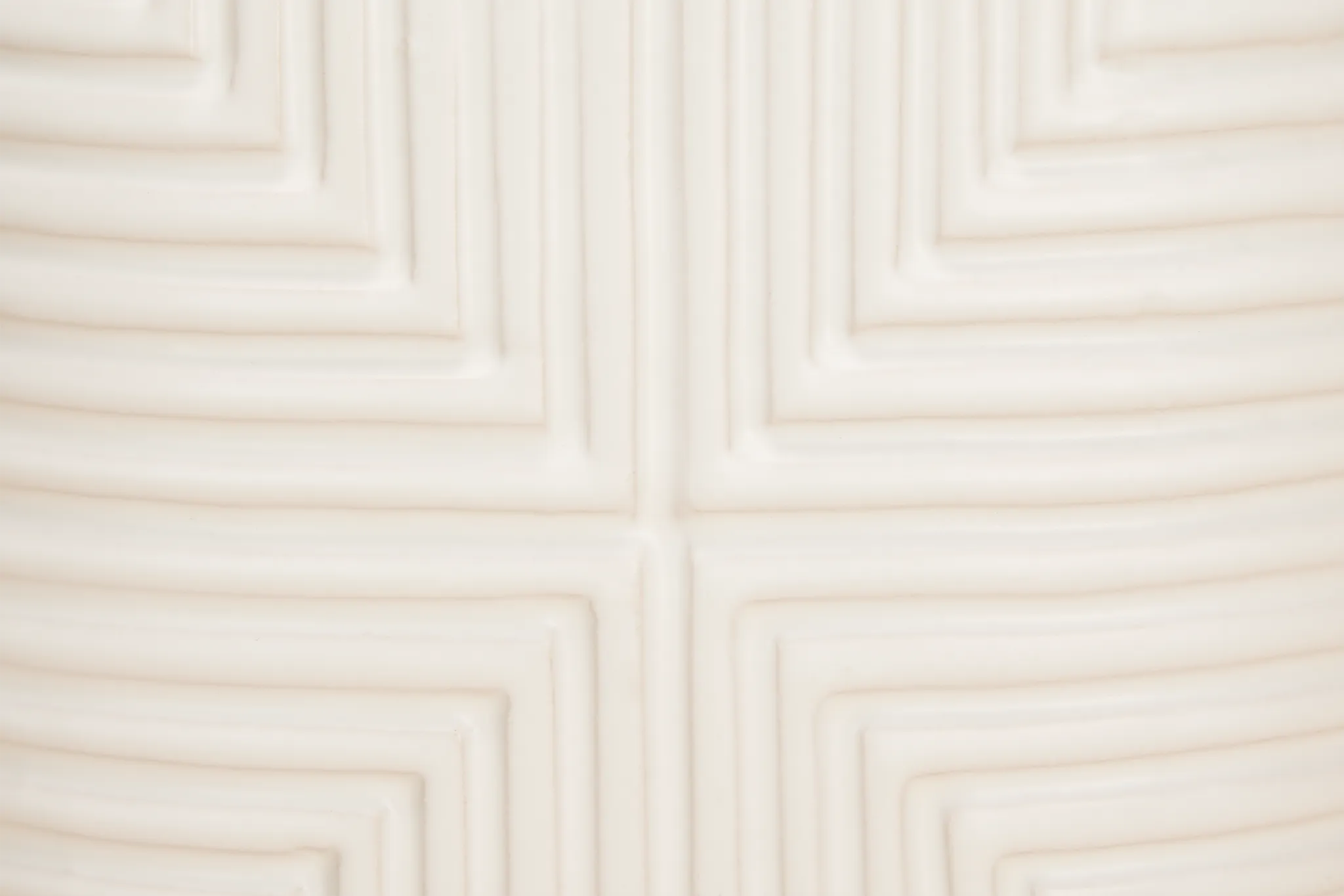 Banyan White Medium Vase