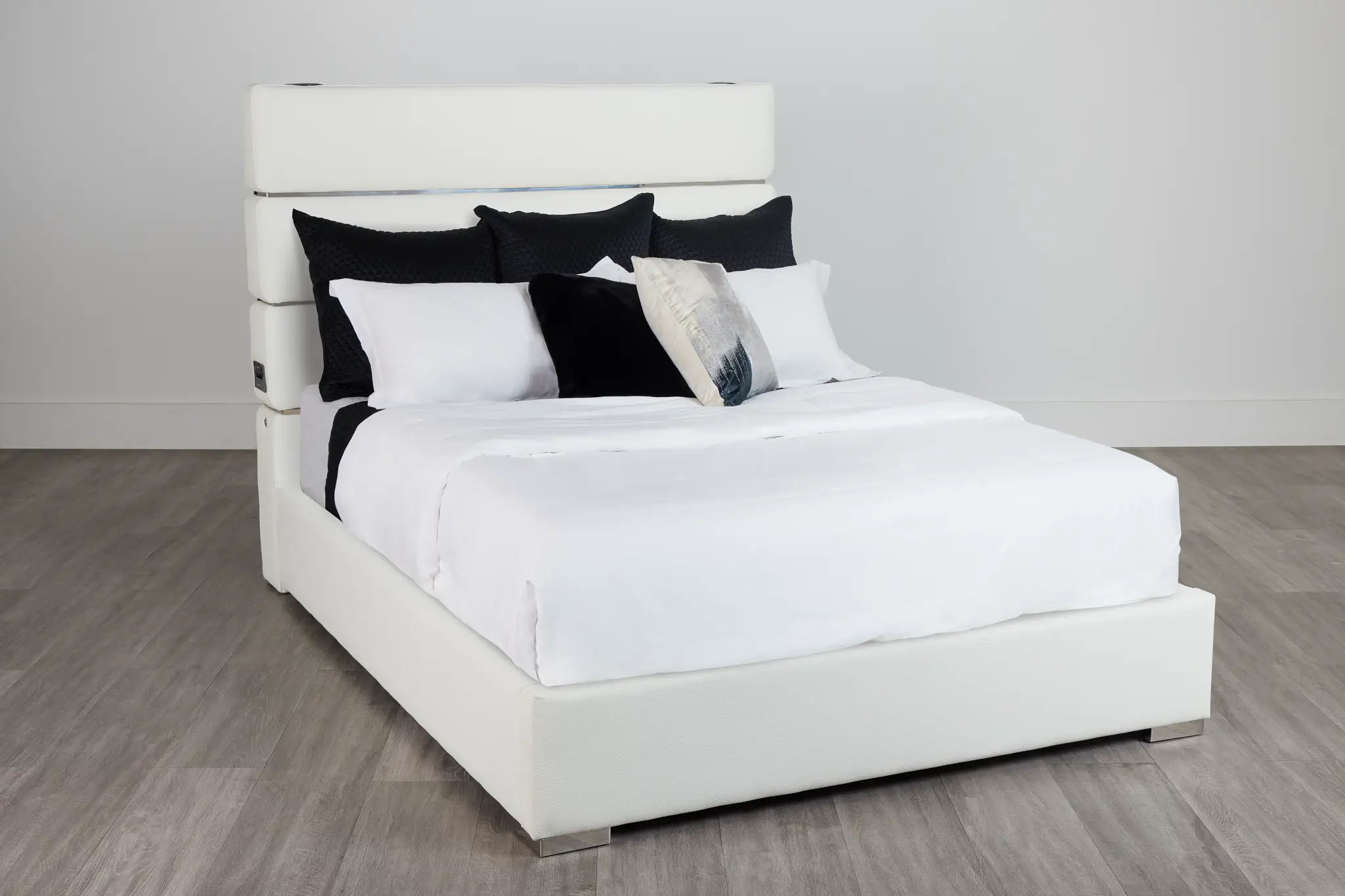 Miami White Uph Platform Bed Miami White Uph Platform Bed