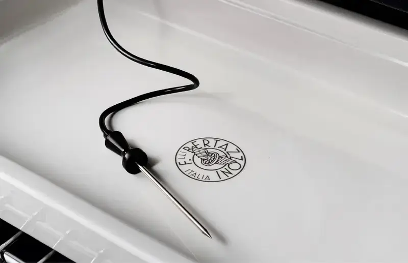 Bertazzoni Heritage Series White 36" Gas Range Bertazzoni Heritage Series White 36" Gas Range