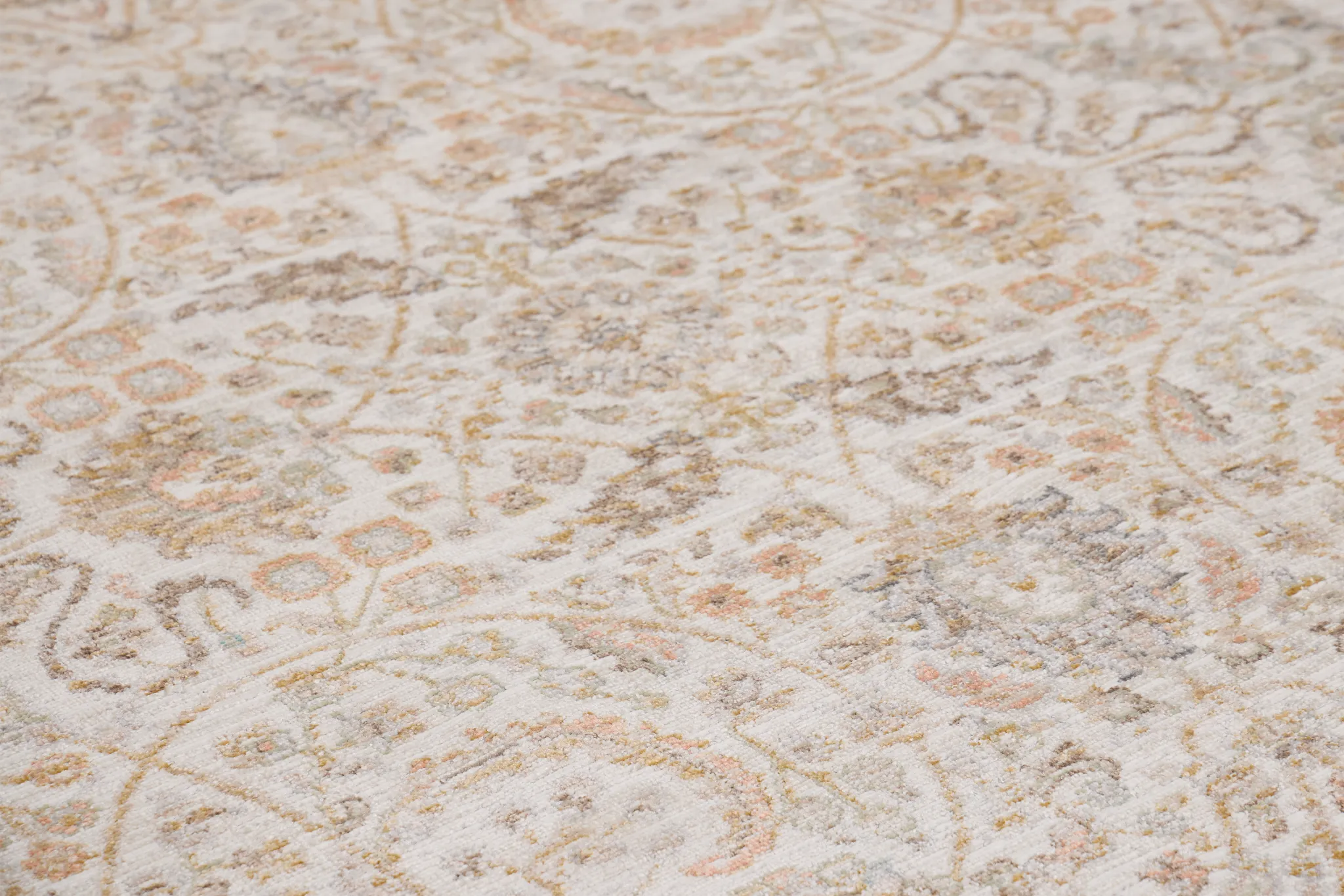 Laci Ivory 5x7 Area Rug