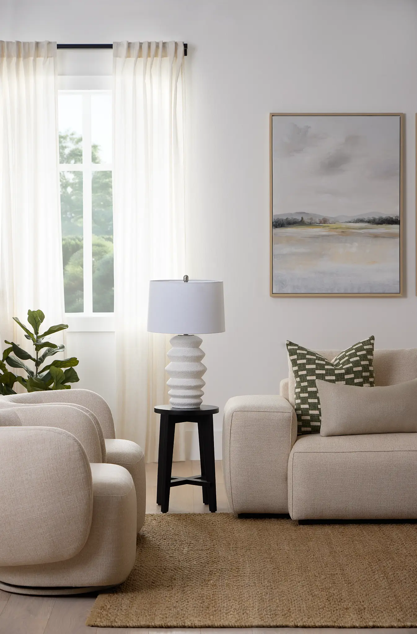 Smart Tools and Expert Support for a Seamless Living Room Spring Refresh