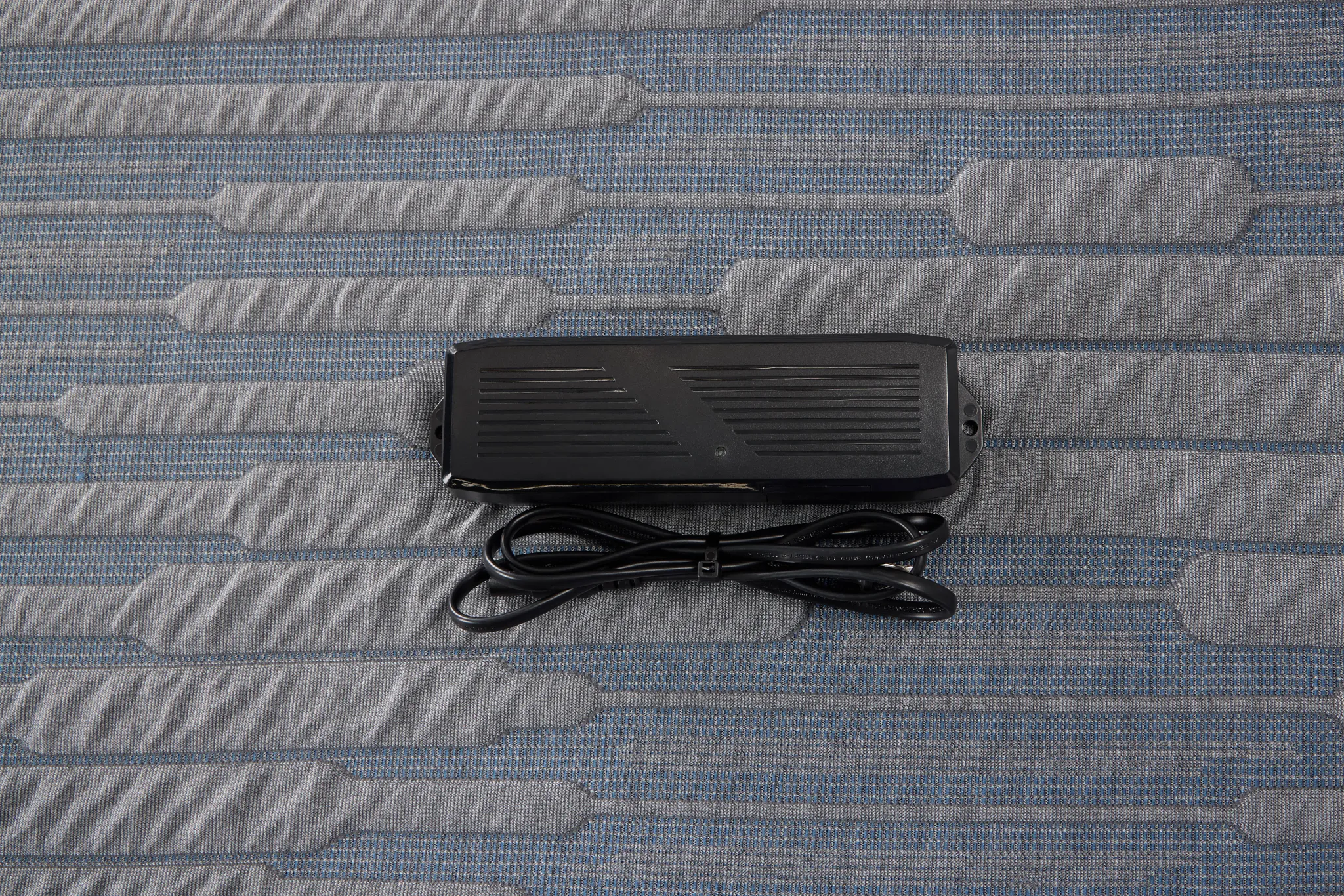 Kevin Charles By Sealy Hybrid Medium Deluxe Adjustable Mattress Set