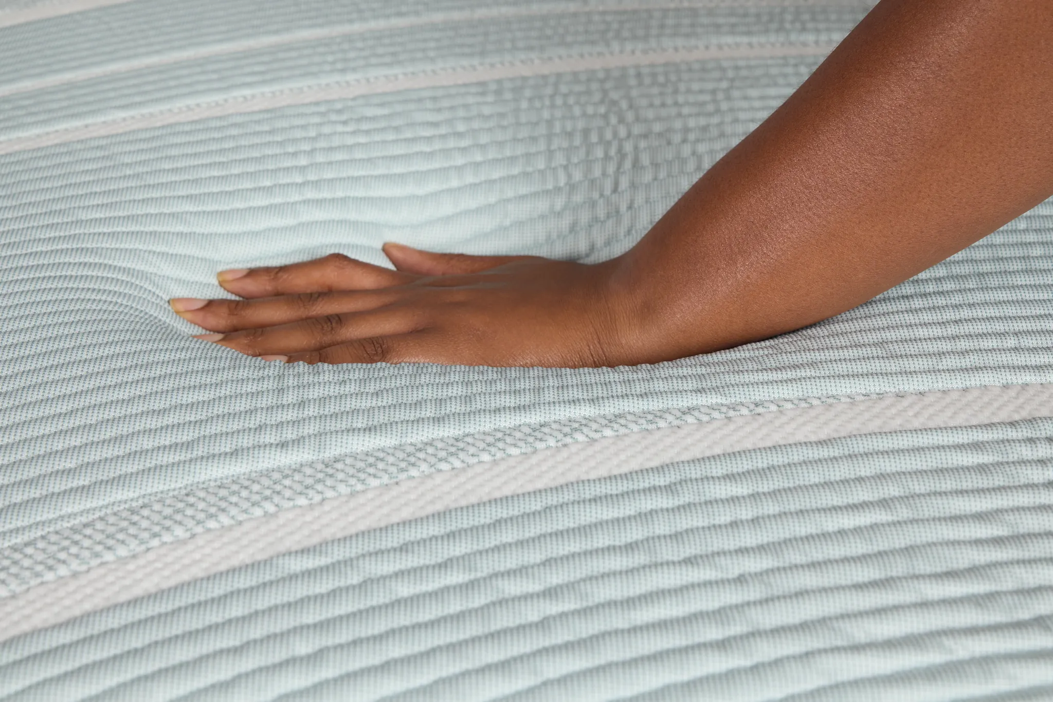 Tempur-pedic Tempur-proadapt 12" Medium Hybrid Mattress