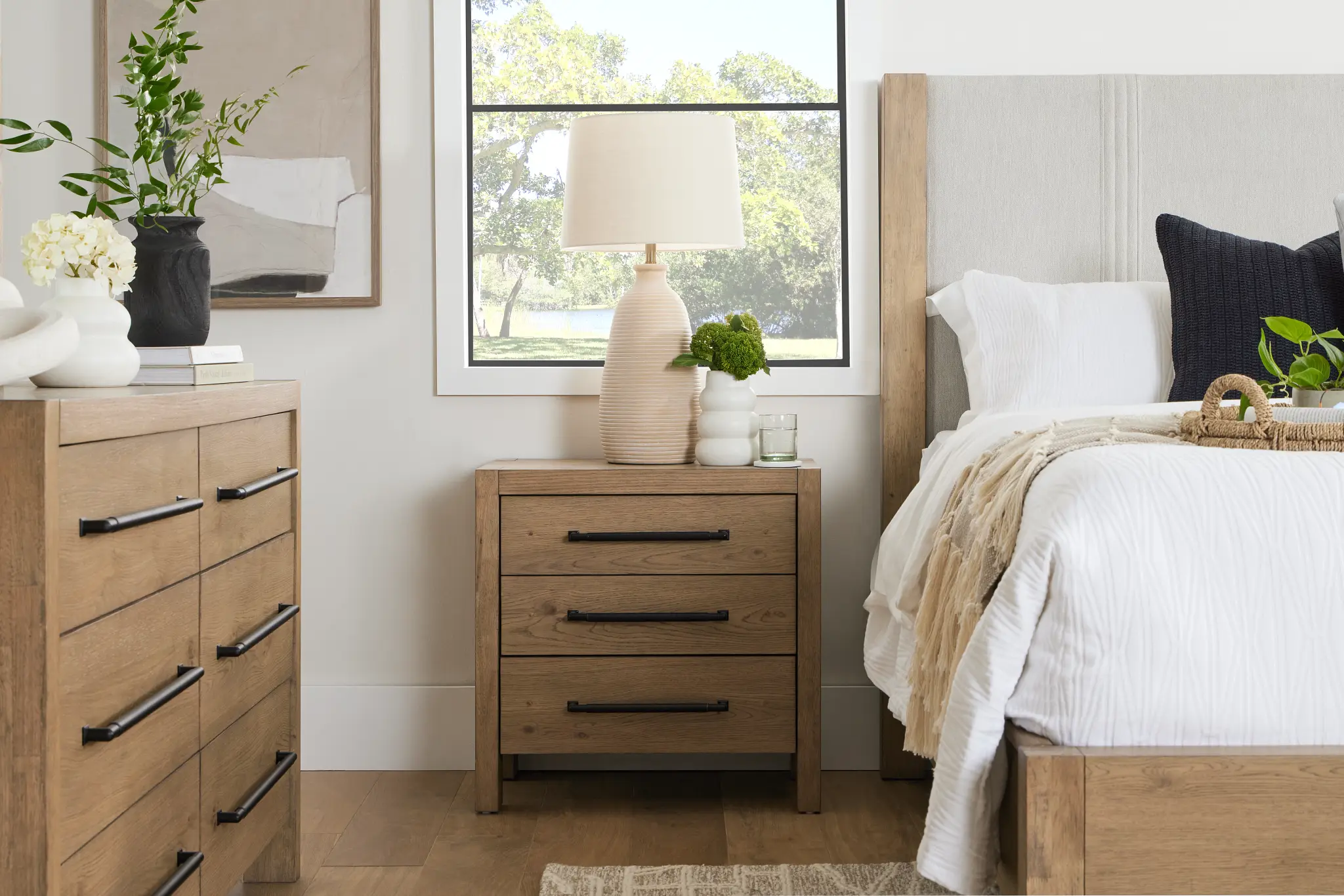 Tahoe Light Tone Uph Panel Bed Tahoe Light Tone Uph Panel Bed