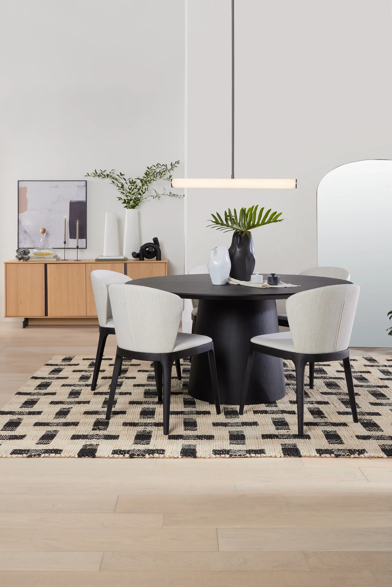 Nomad Black 59" Round Table & 4 Light Beige Chairs W/ Black Legs