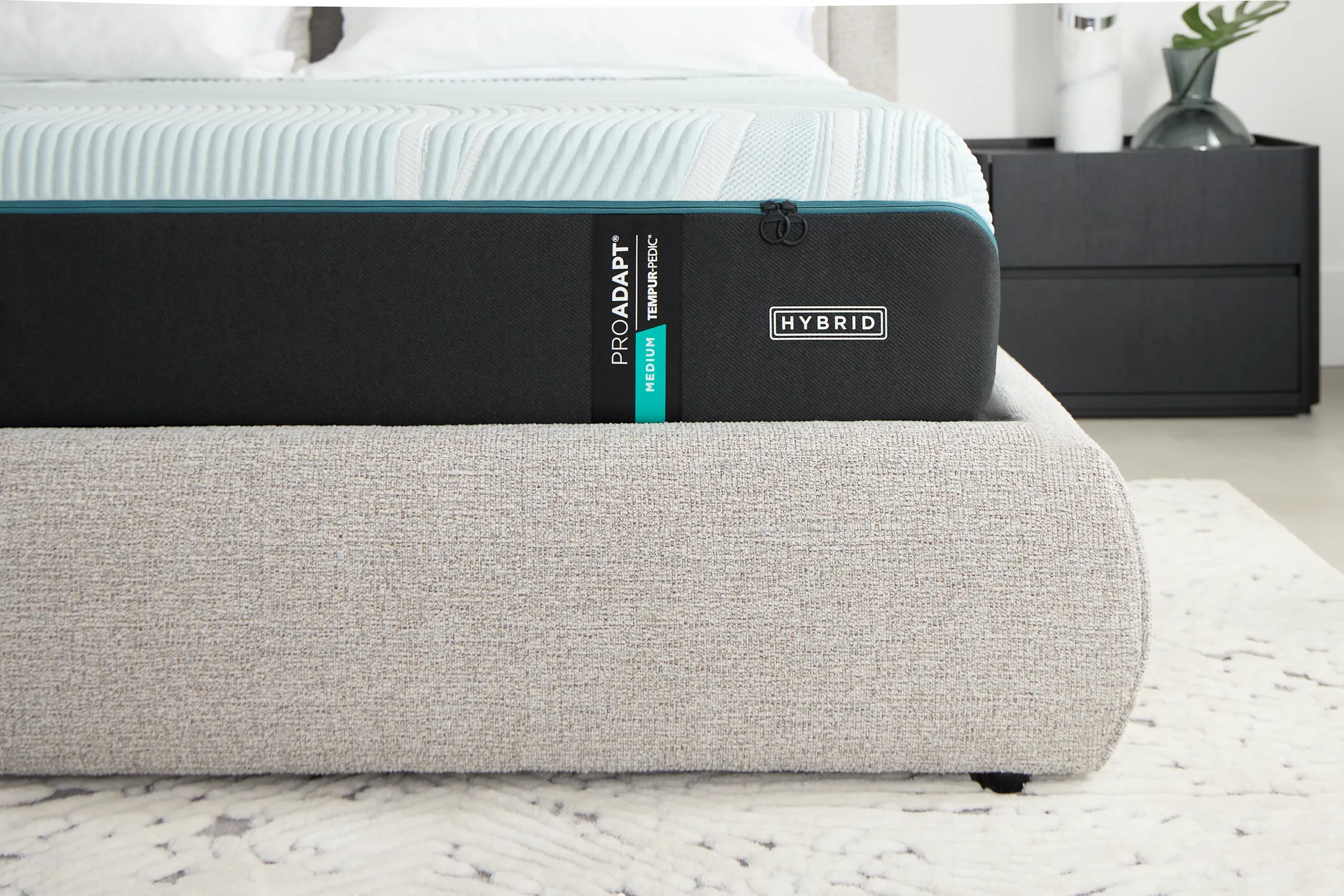 Tempur-pedic Tempur-proadapt 12" Medium Hybrid Mattress