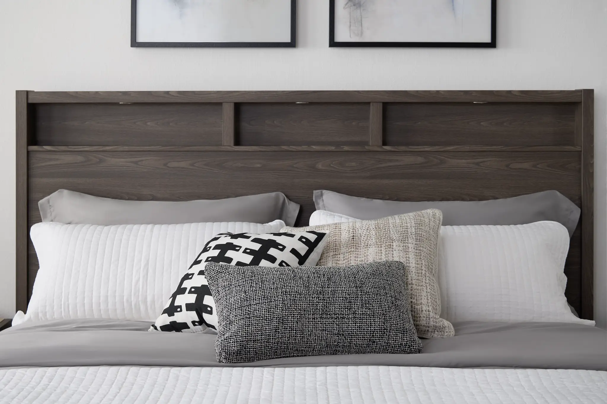 Sutt Black Lumbar Accent Pillow Sutt Black Lumbar Accent Pillow