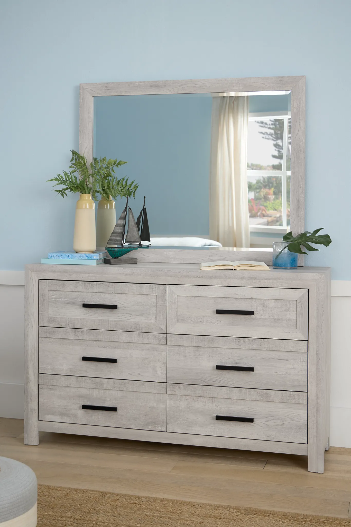 Delray White Dresser & Mirror