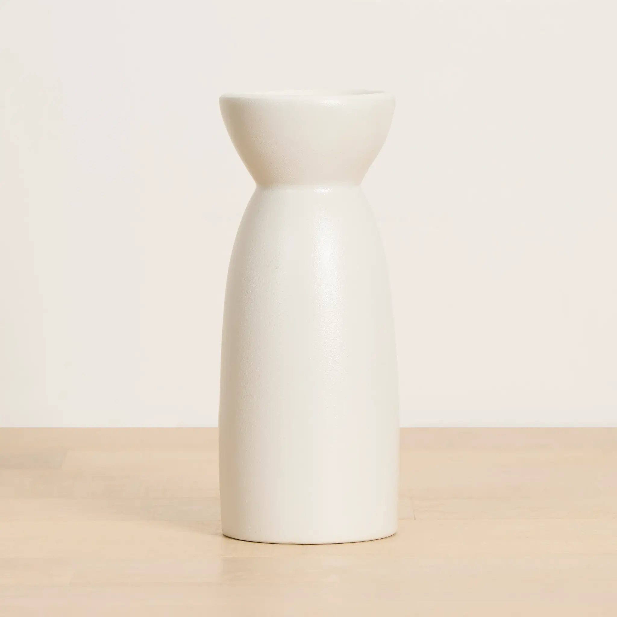 Olea White Medium Candle Holder Olea White Medium Candle Holder