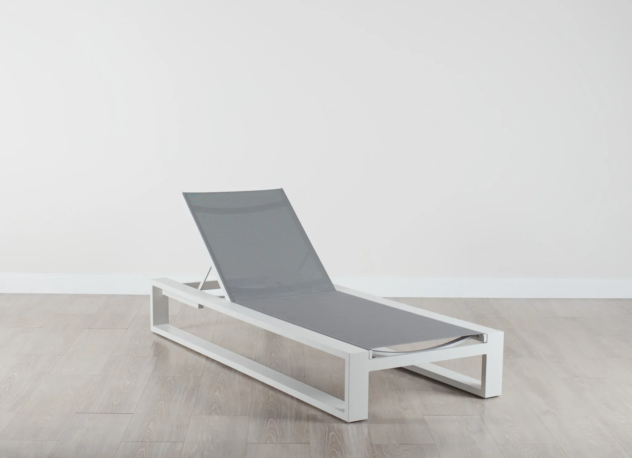 Linear White Aluminum Chaise