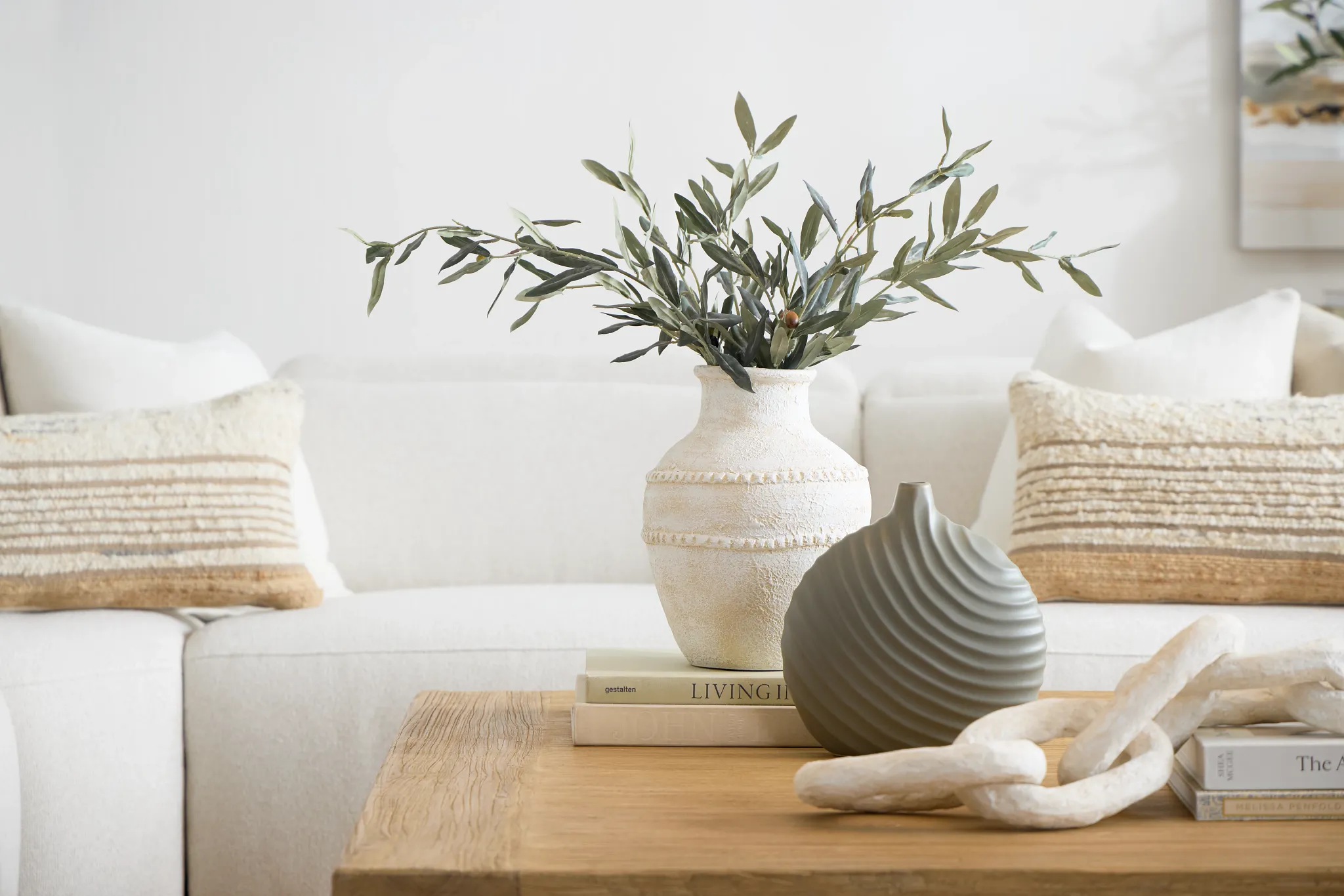 Queenie Ivory Small Vase