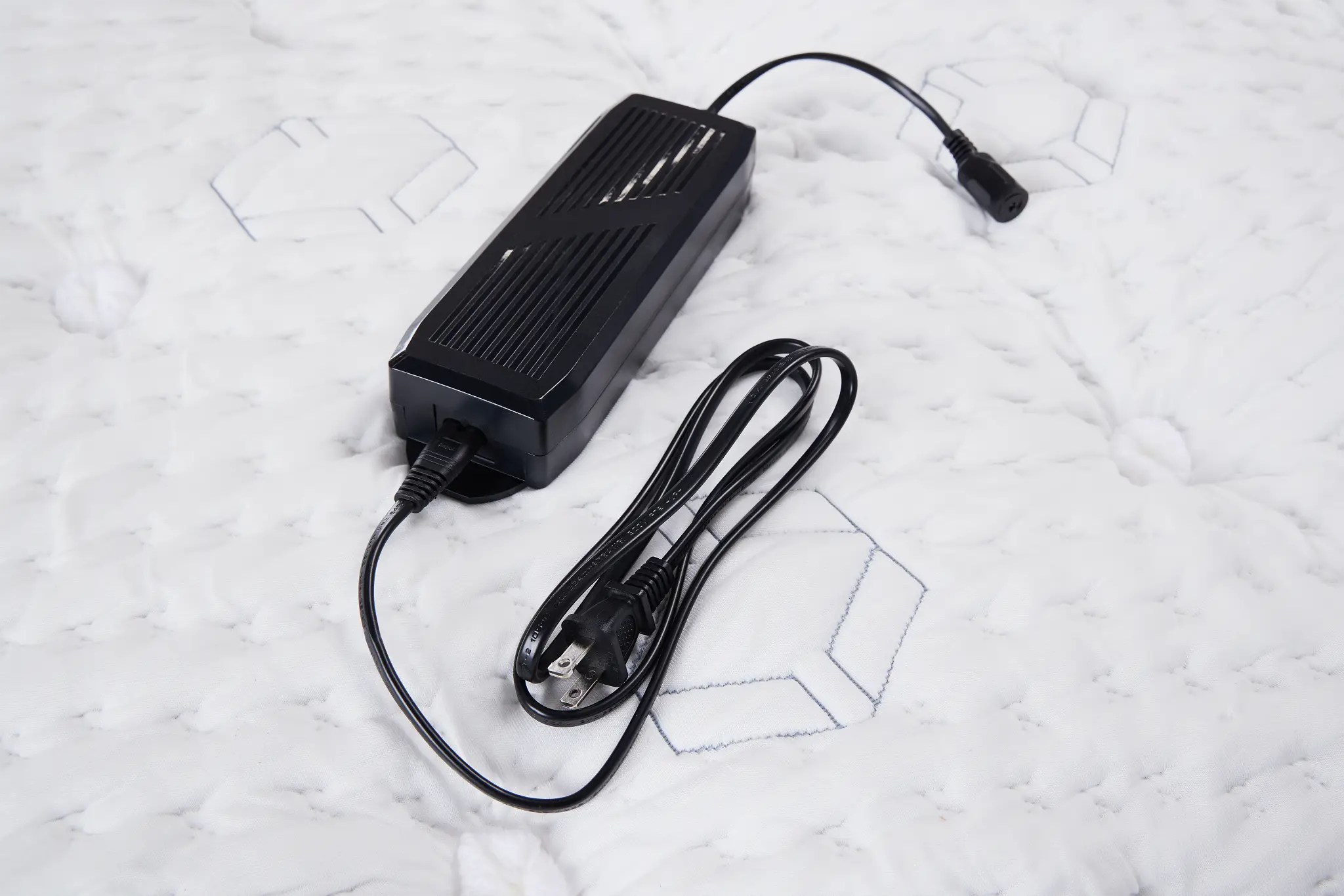 Aireloom Timeless Odyssey Streamline Firm Deluxe Adjustable Mattress Set Aireloom Timeless Odyssey Streamline Firm Deluxe Adjustable Mattress Set