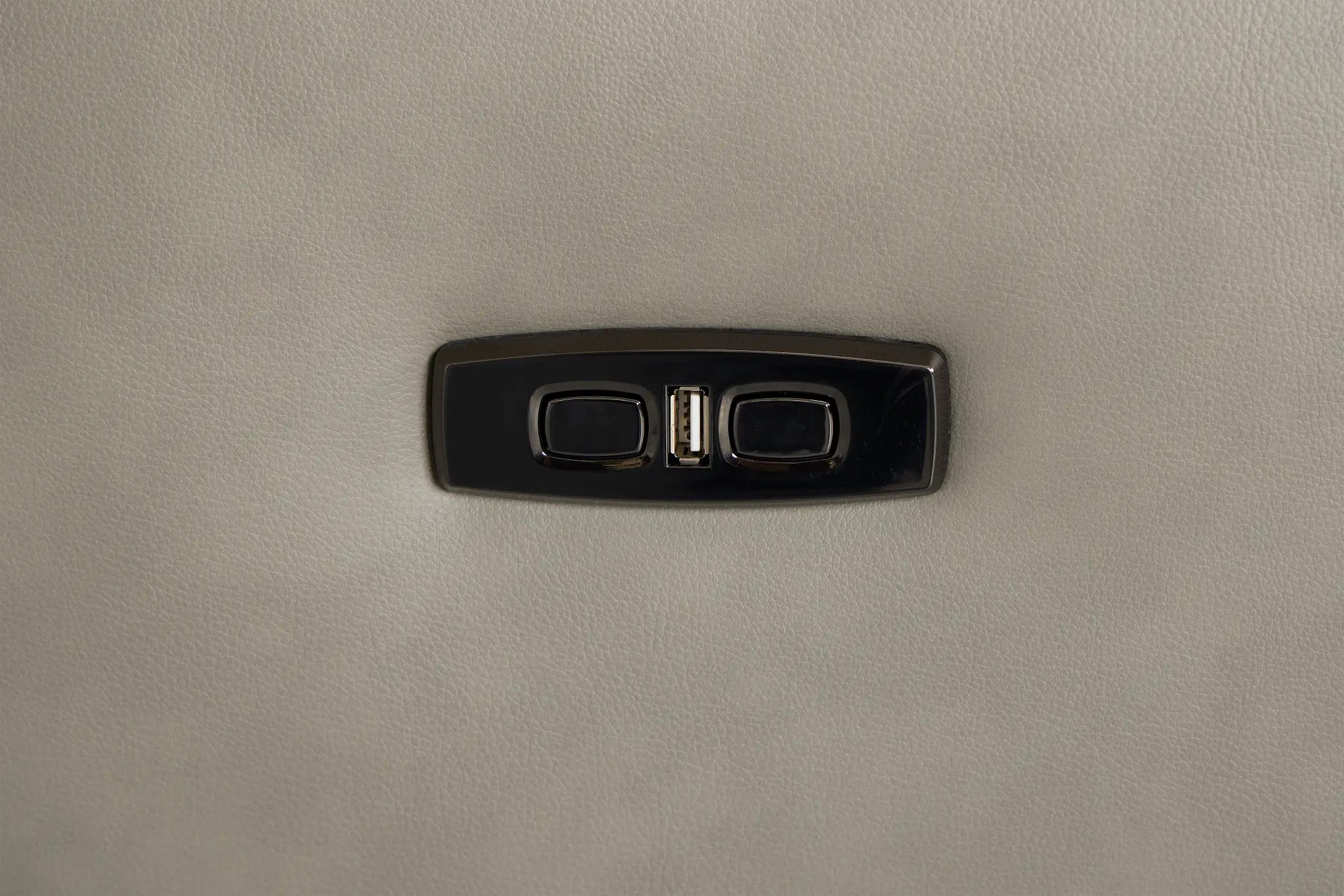 Keaton Gray Lthr/vinyl Power Recliner With Power Headrest Keaton Gray Lthr/vinyl Power Recliner With Power Headrest