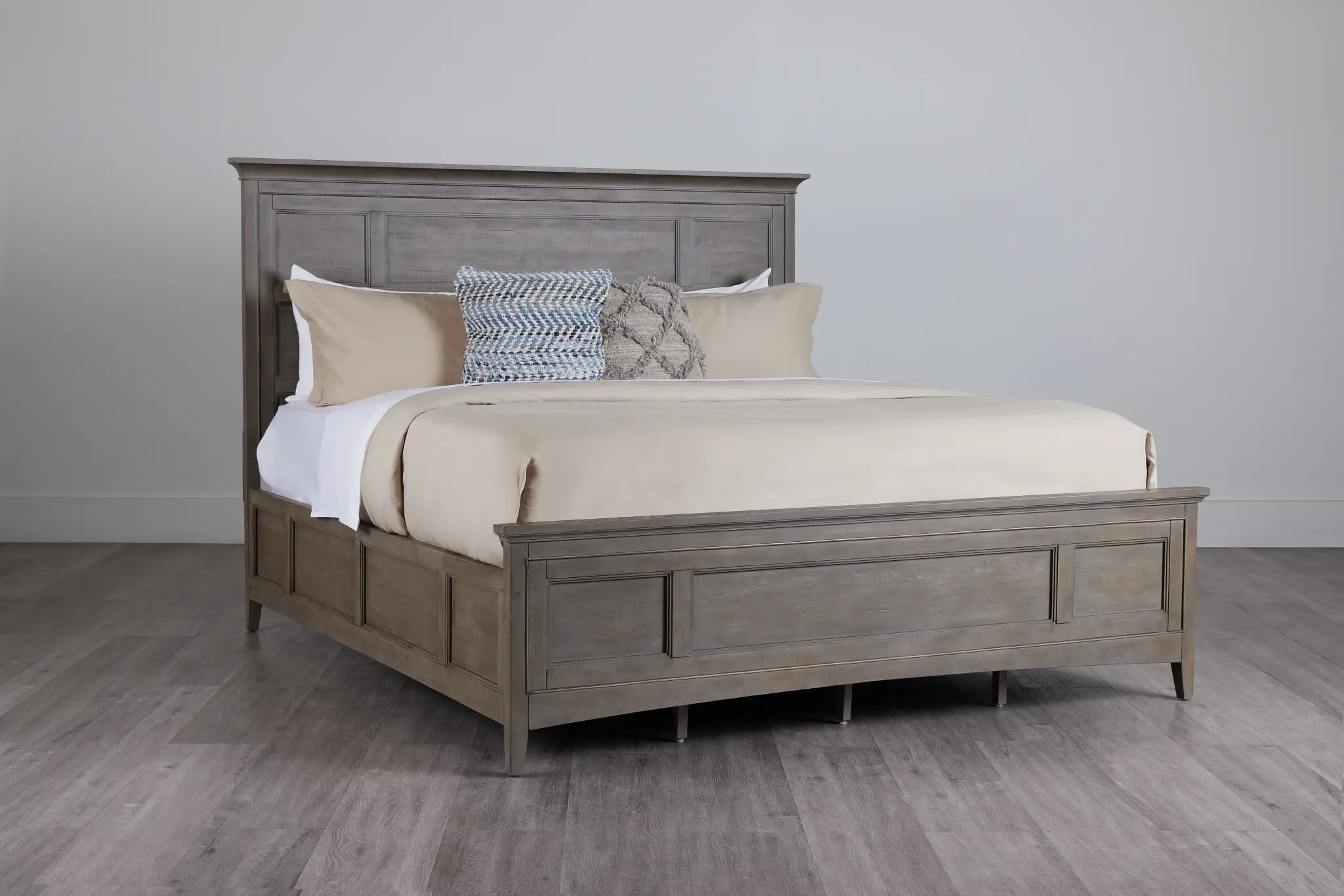 Heron Cove Light Tone Panel Bed Heron Cove Light Tone Panel Bed