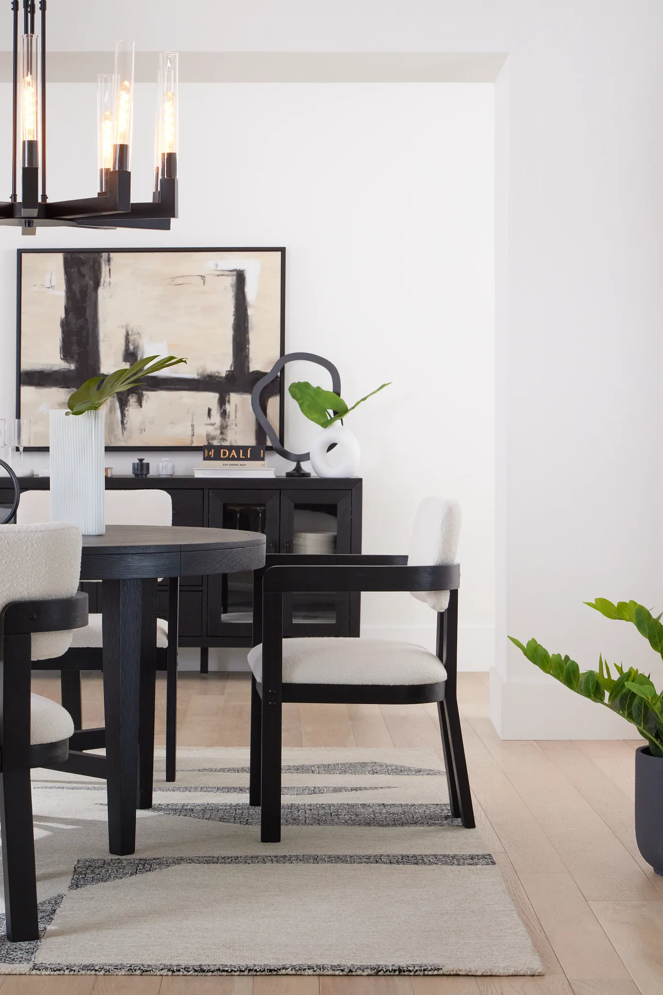 Alden Black Round Table