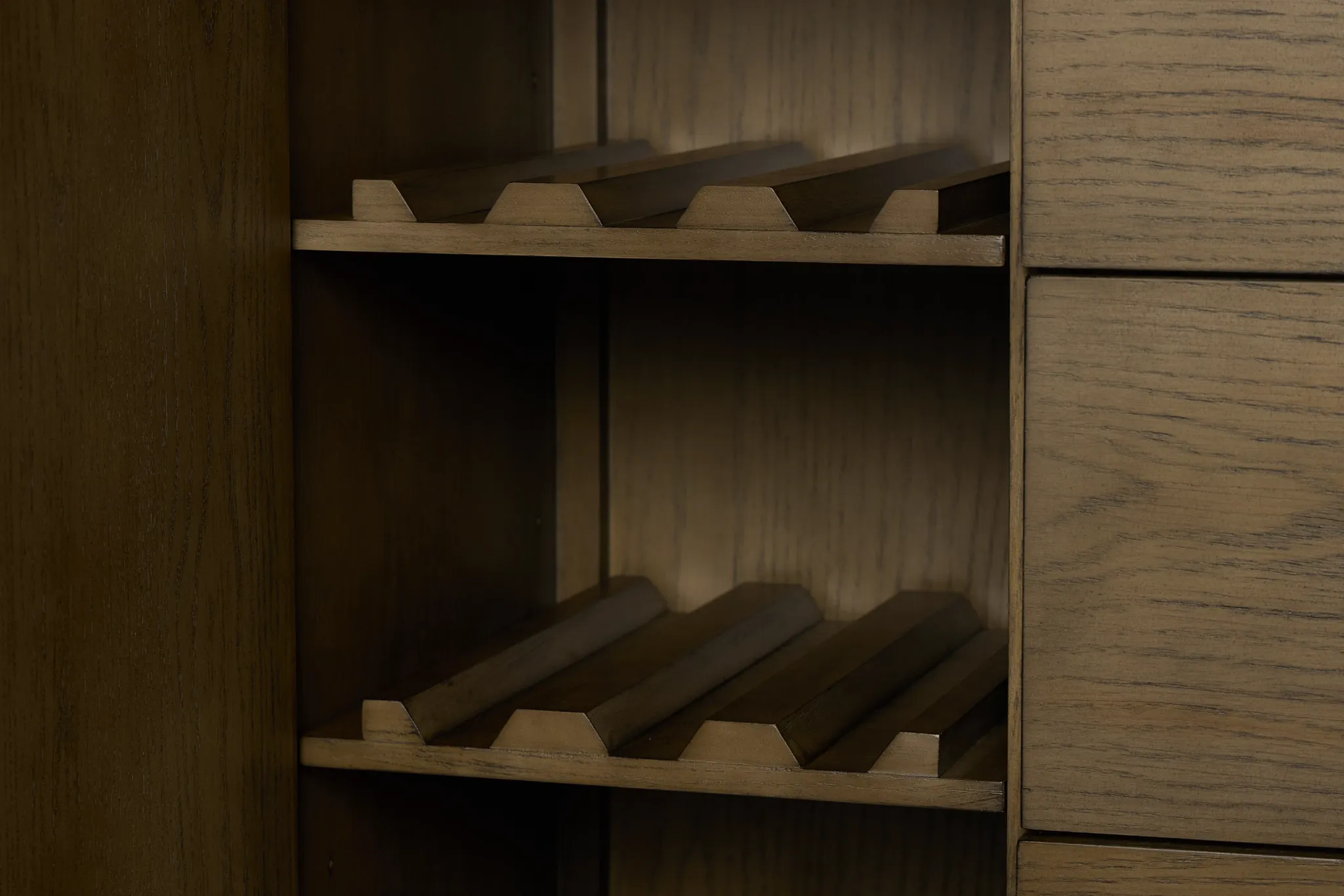 Vance Light Tone Server