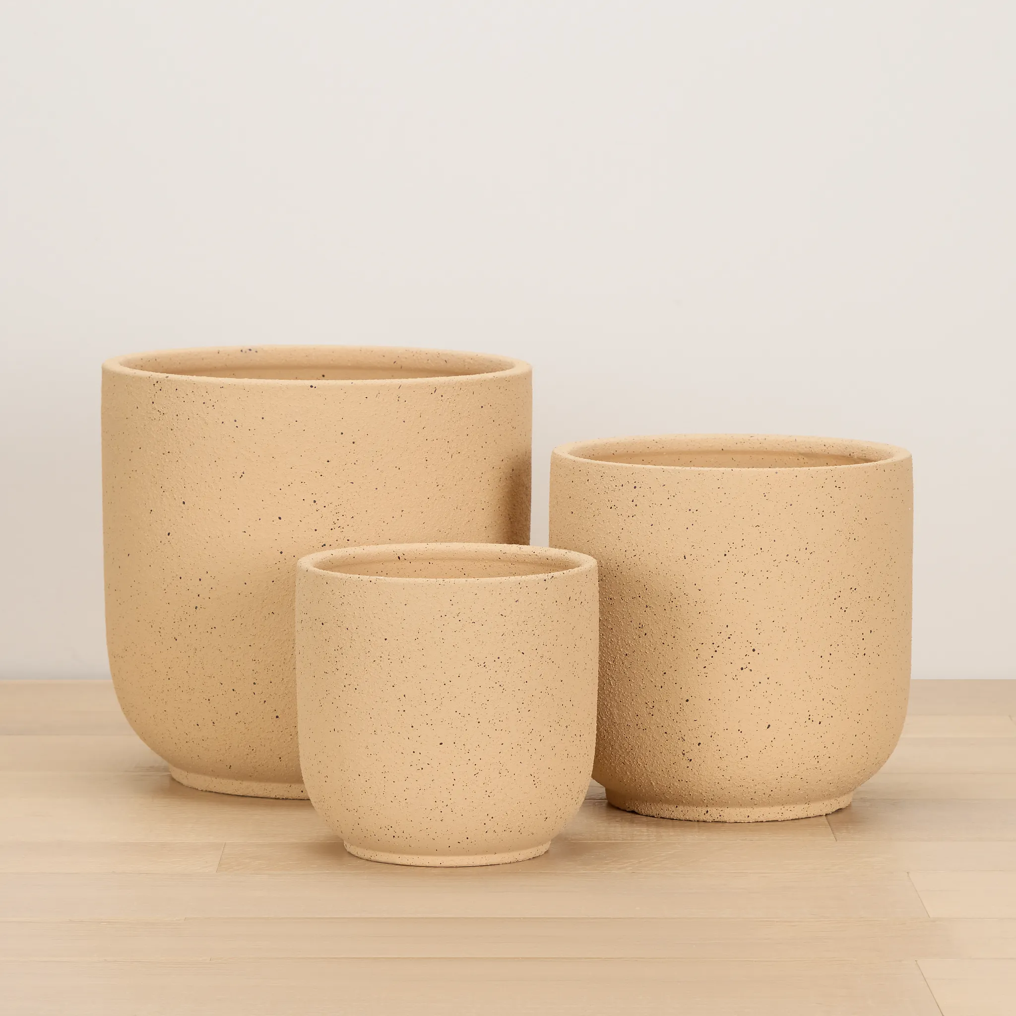 Rhyl Beige Set Of 3 Planter