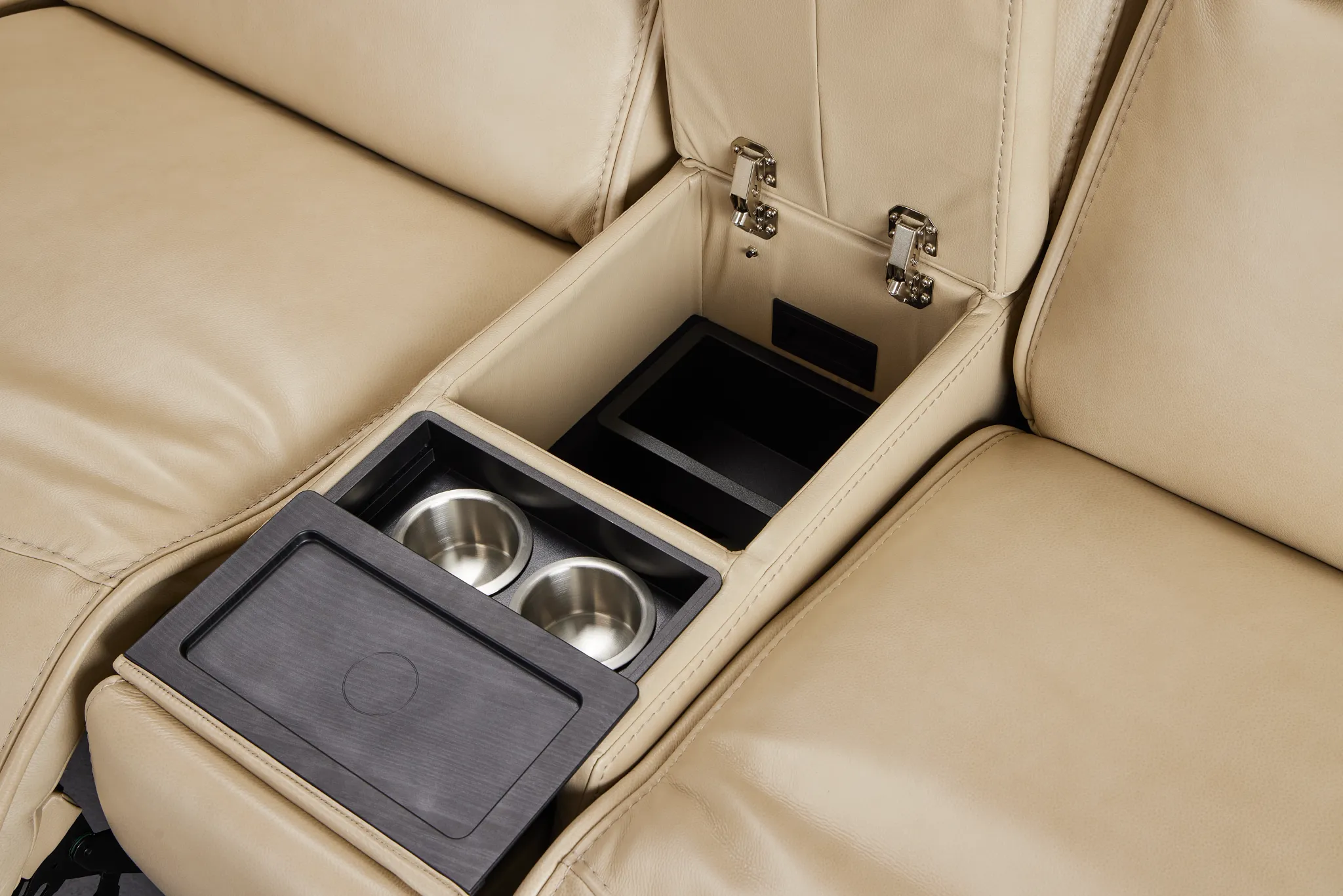 Casey Light Beige Lthr/vinyl Medium Triple Power 2-arm Sectional