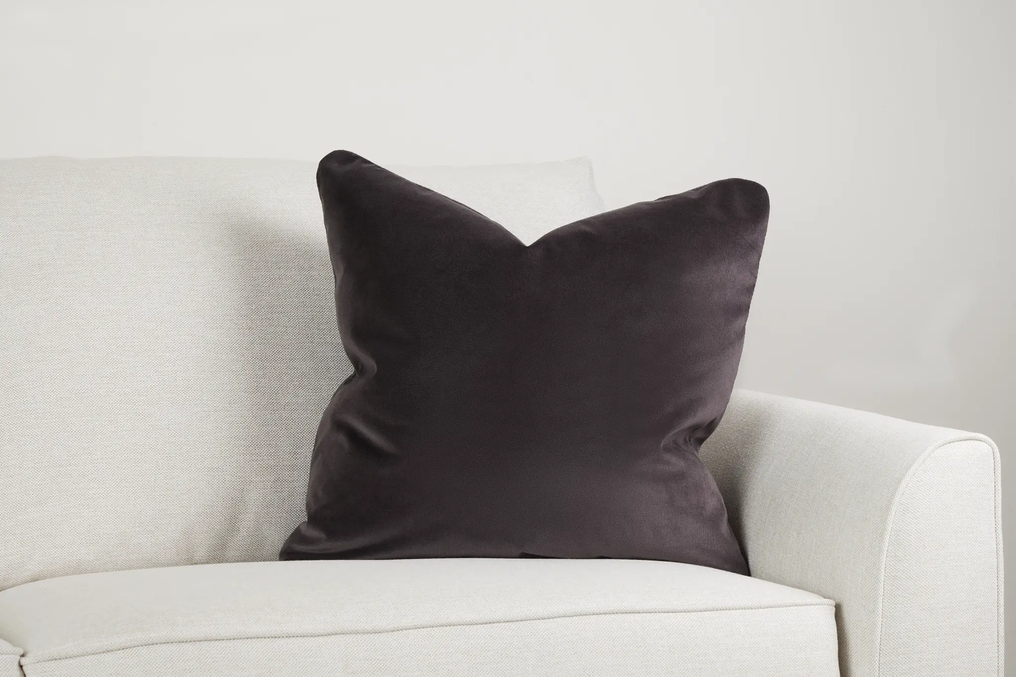 Lauran Black 22" Accent Pillow Lauran Black 22" Accent Pillow