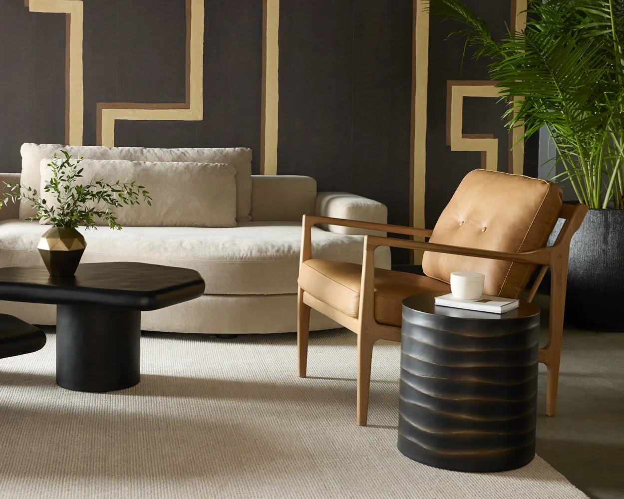 Kelys Black Round End Table