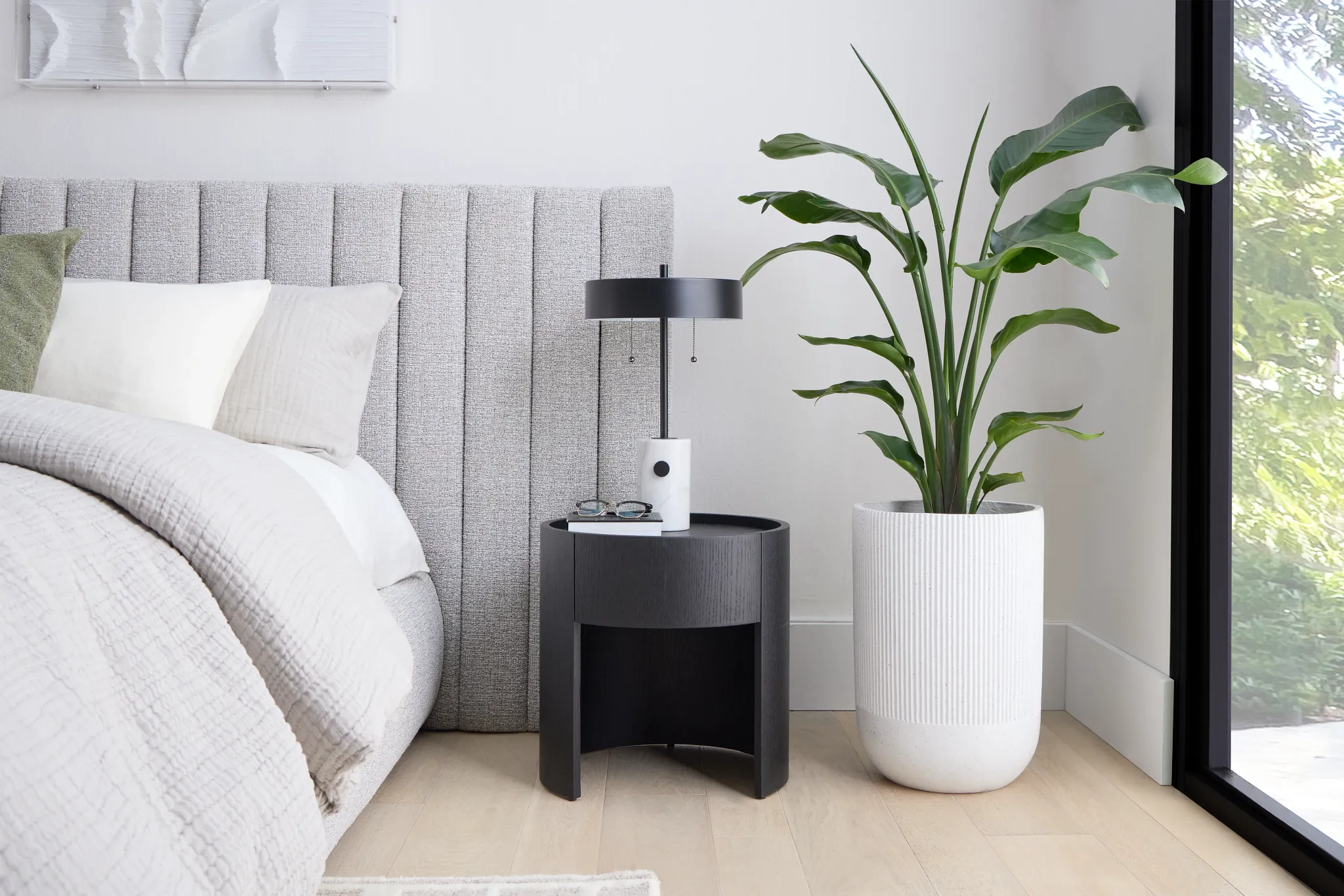 Nomad Black 1-drawer Nightstand