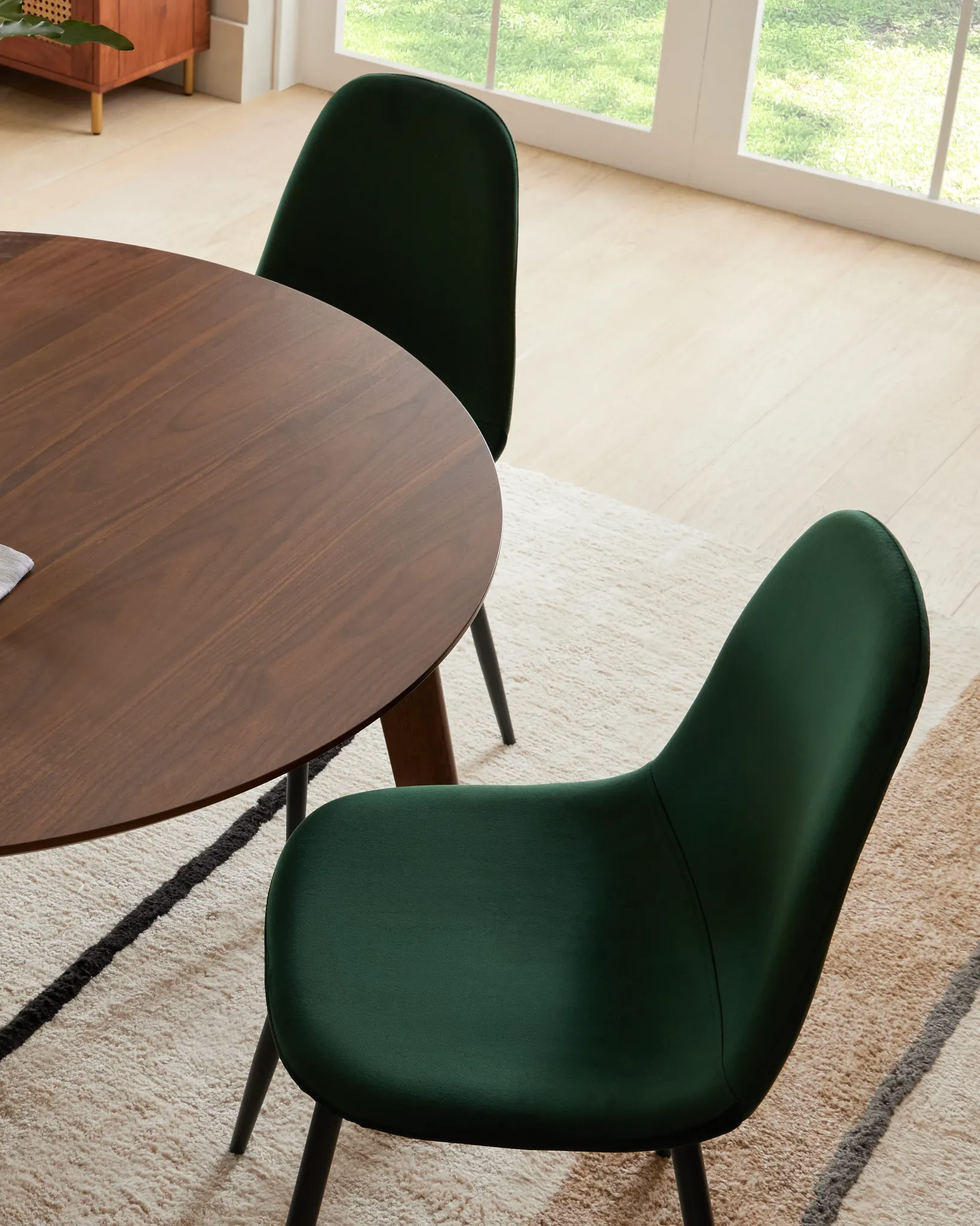 Palmdale Dark Tone Round Table