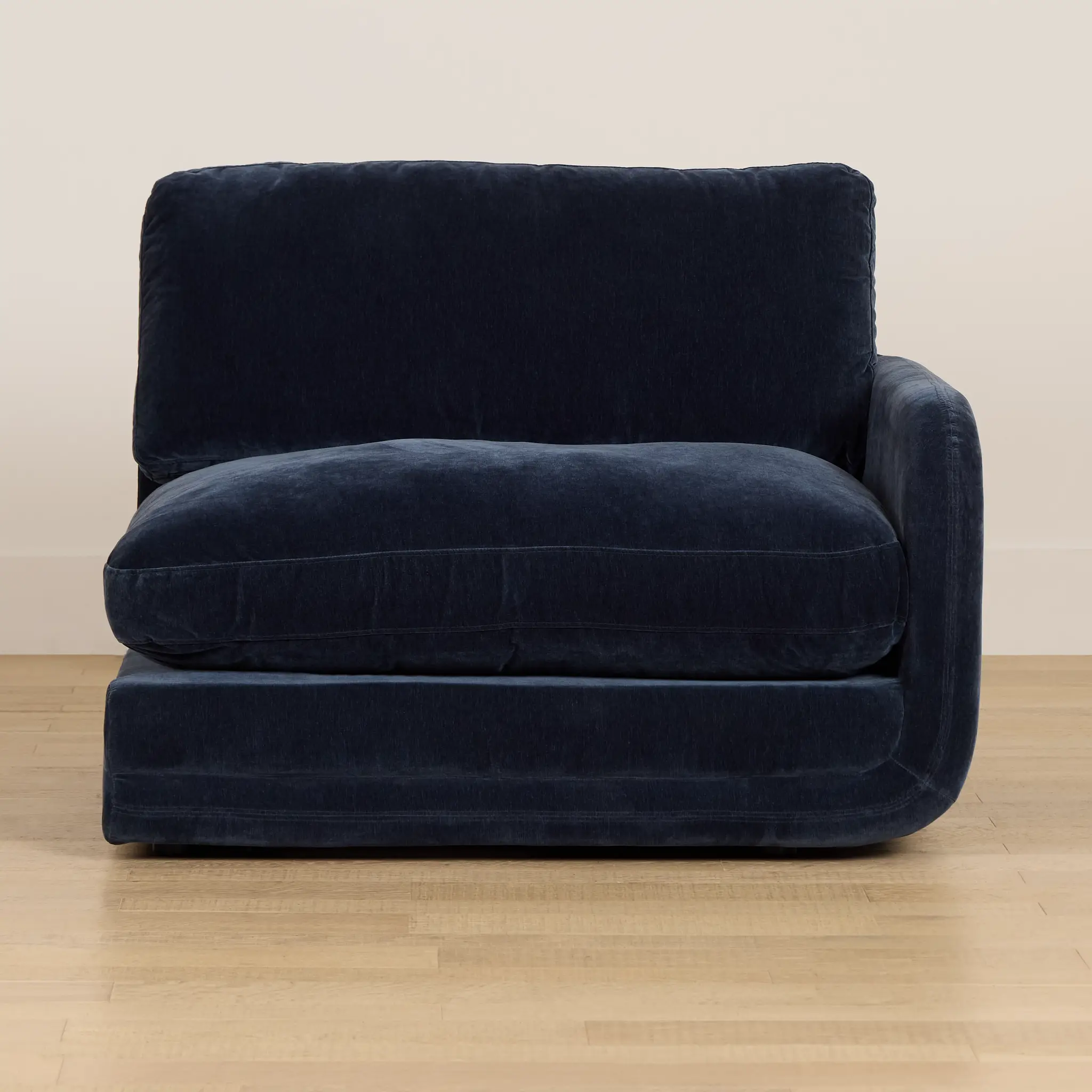Jules Dark Blue Velvet Right Chair Jules Dark Blue Velvet Right Chair