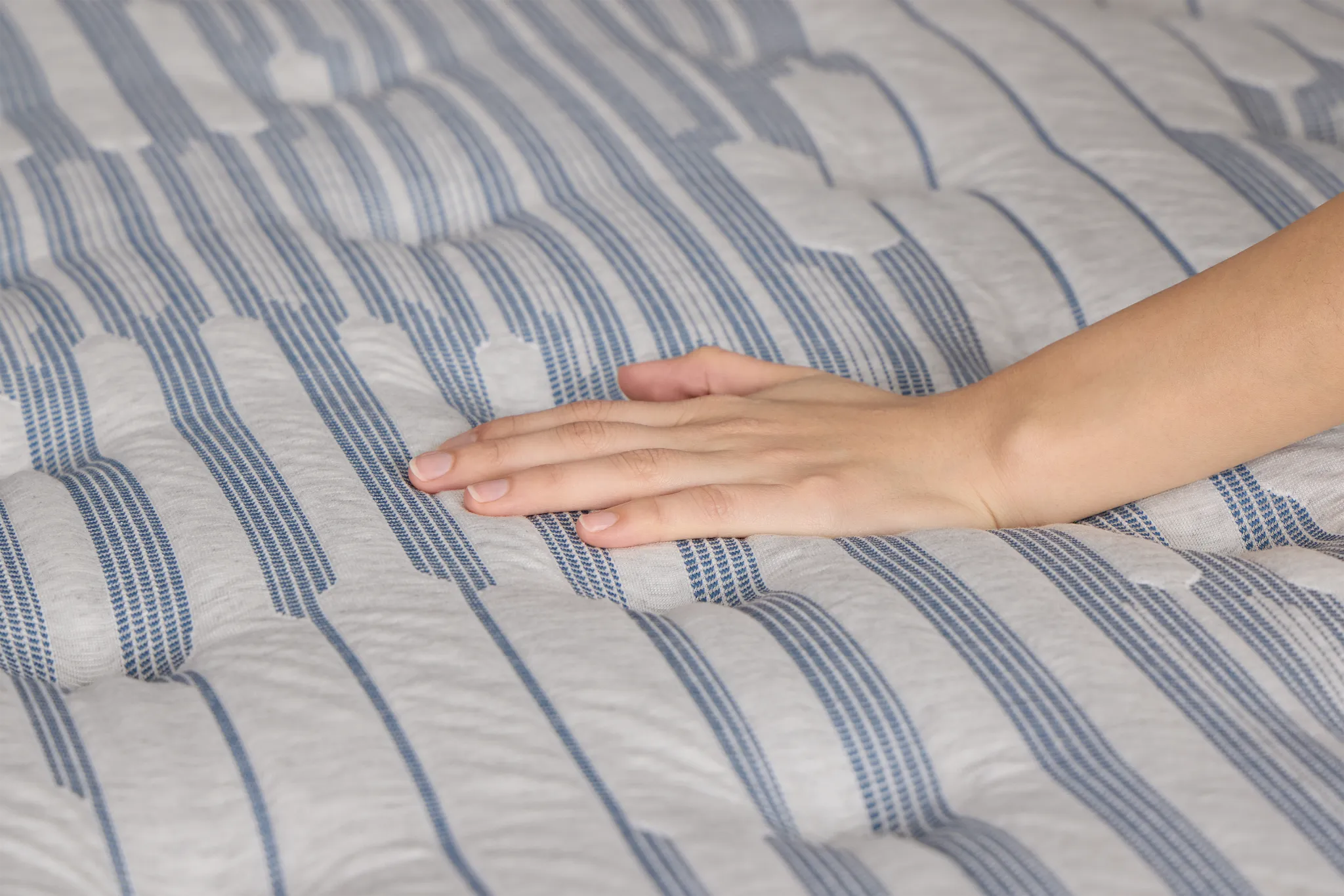 Kevin Charles By Sealy Signature 13" Medium Tight Top Mattress