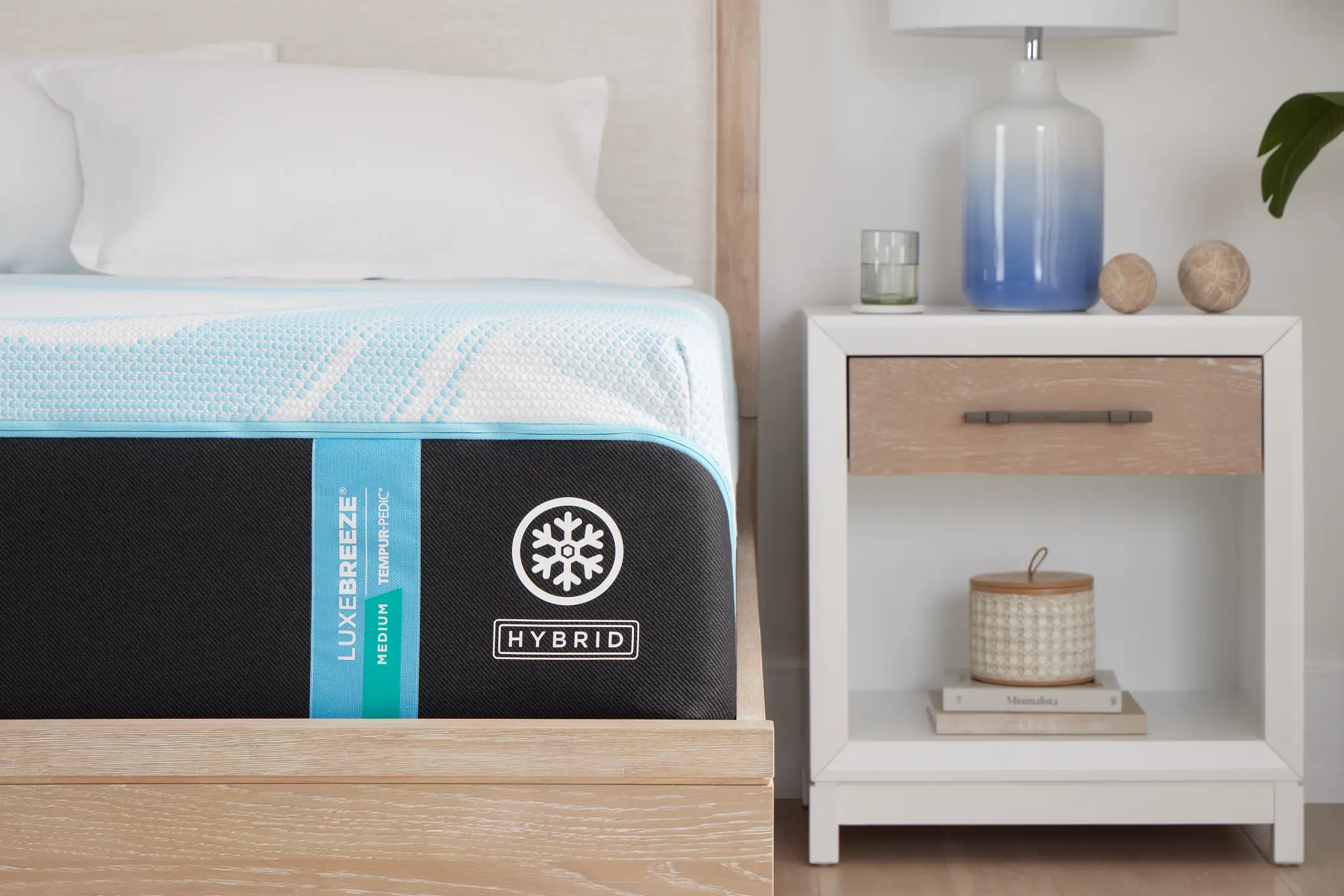 Tempur-pedic Tempur-luxebreeze 13" Medium Hybrid Mattress Tempur-pedic Tempur-luxebreeze 13" Medium Hybrid Mattress