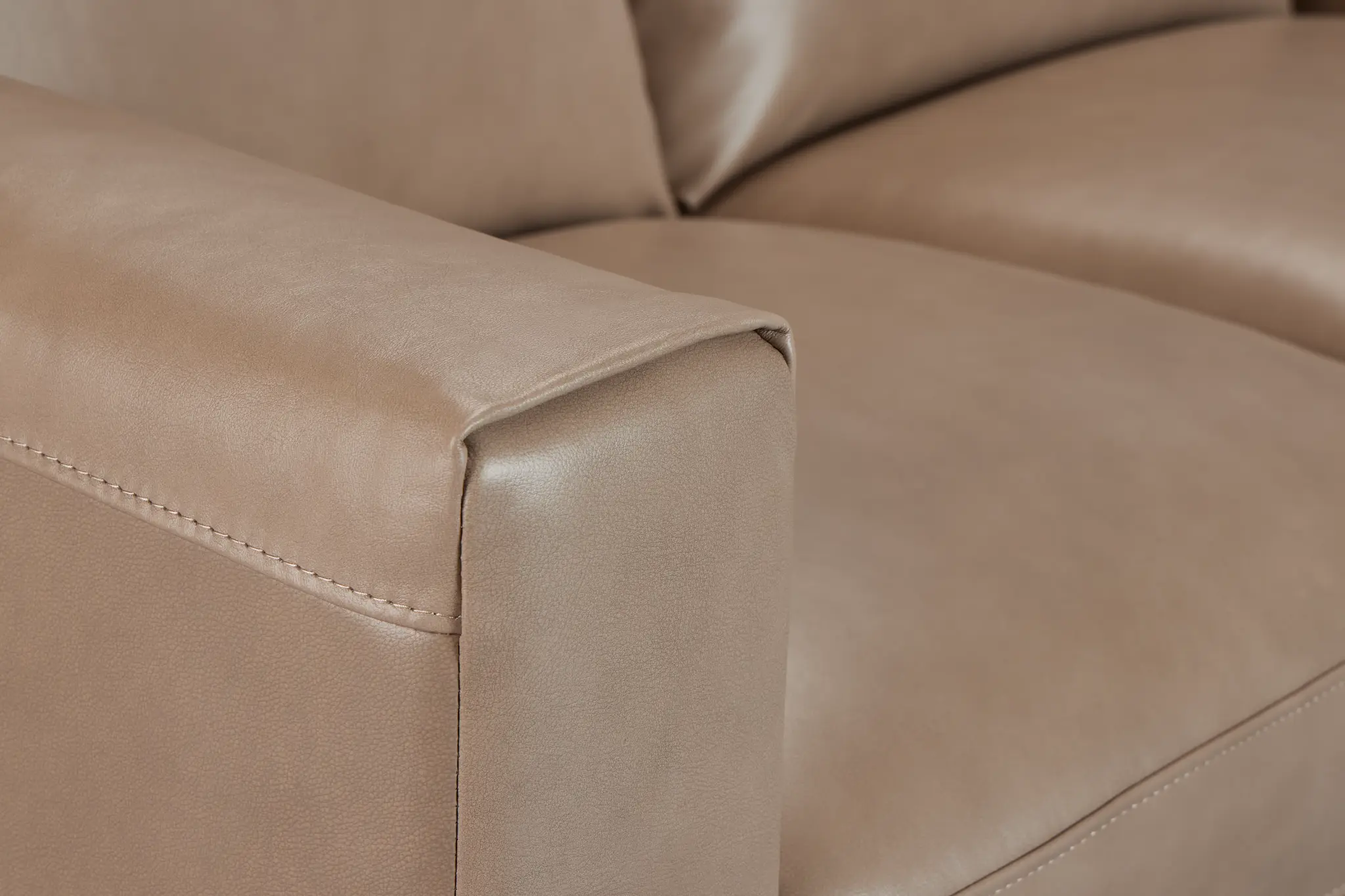 Lane Taupe Lthr/vinyl Loveseat Lane Taupe Lthr/vinyl Loveseat