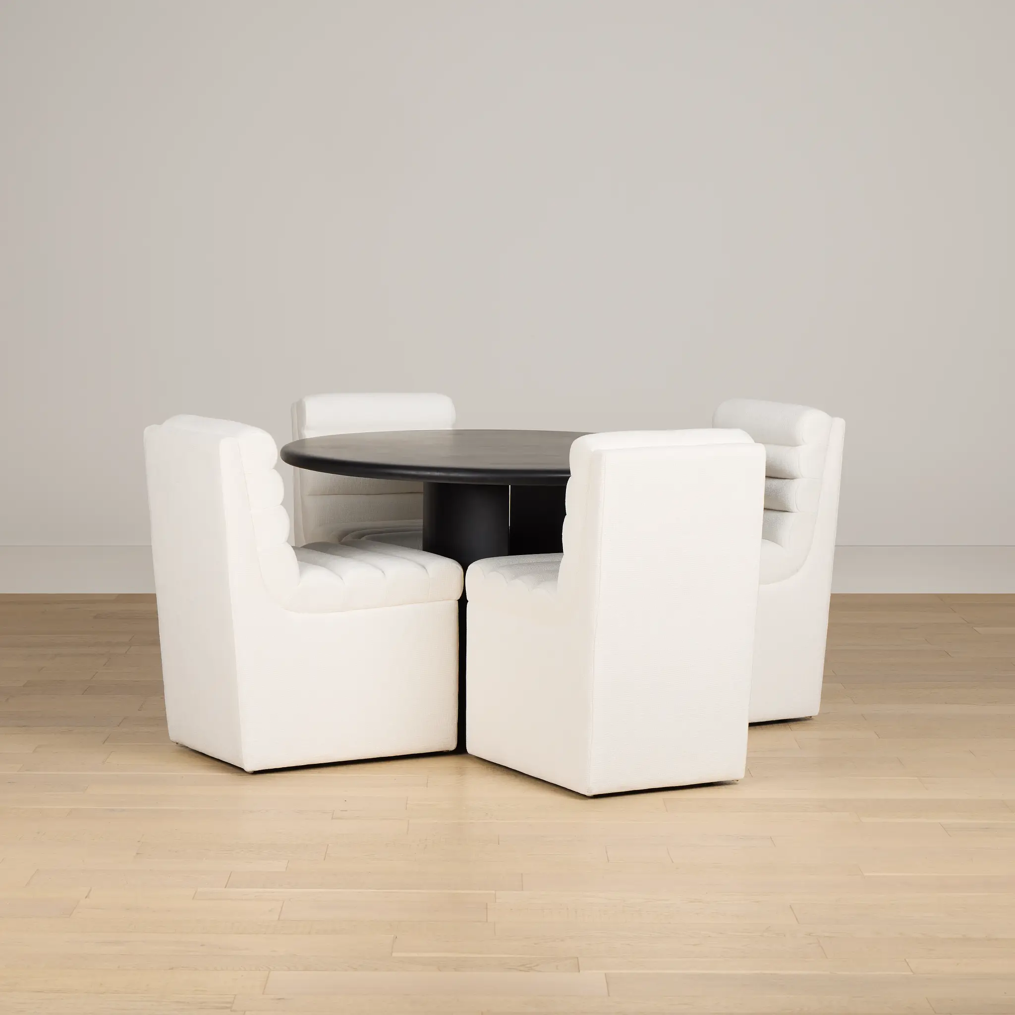 Soho Black Round Table & 4 Upholstered Chairs Soho Black Round Table & 4 Upholstered Chairs