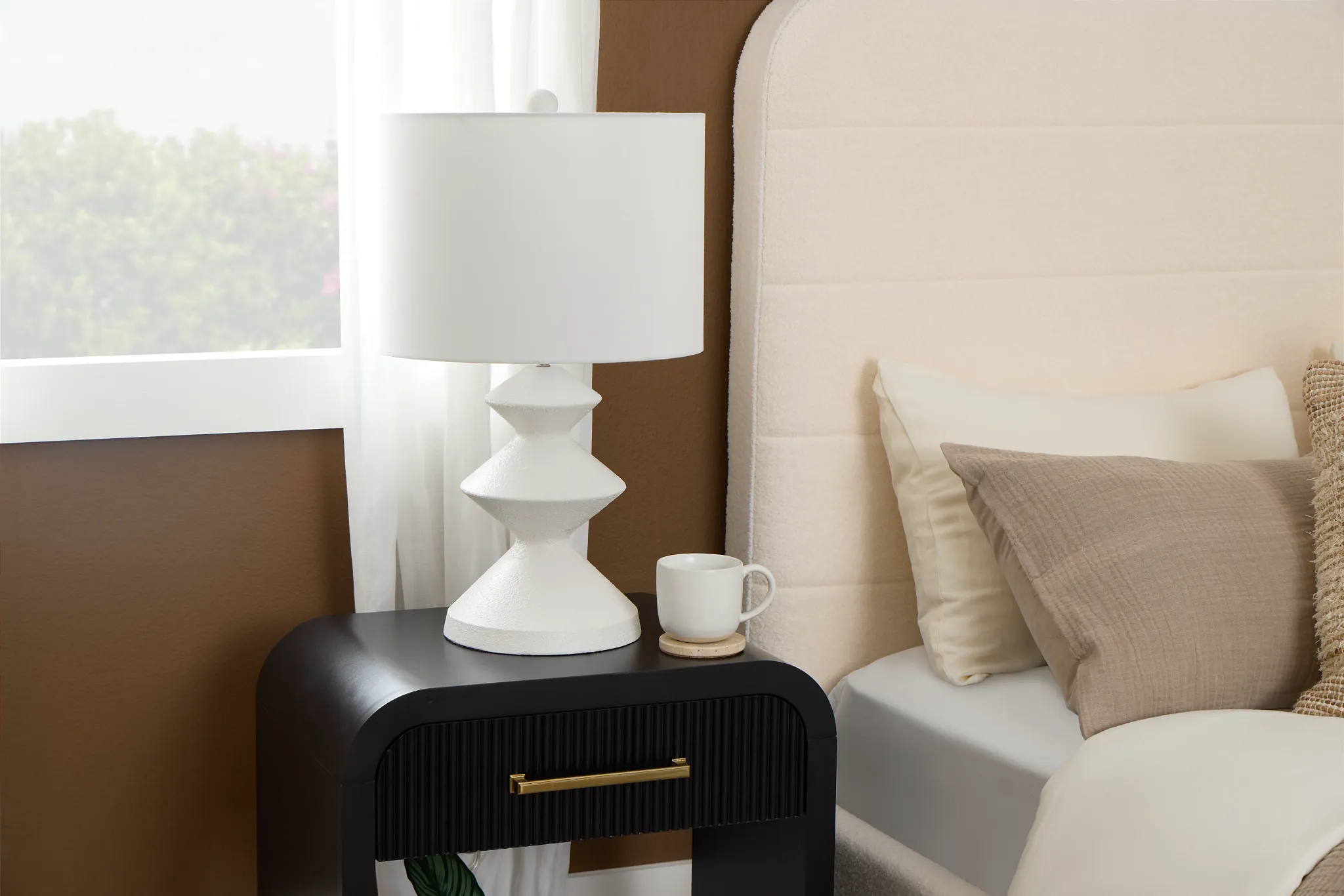 Evelynn White Table Lamp