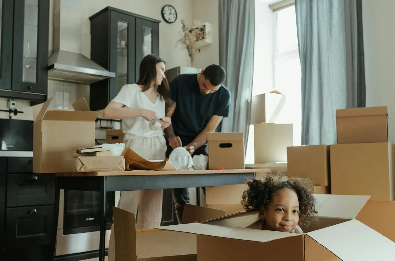 Why Decluttering Before Moving Saves Time, Money, and Stress?