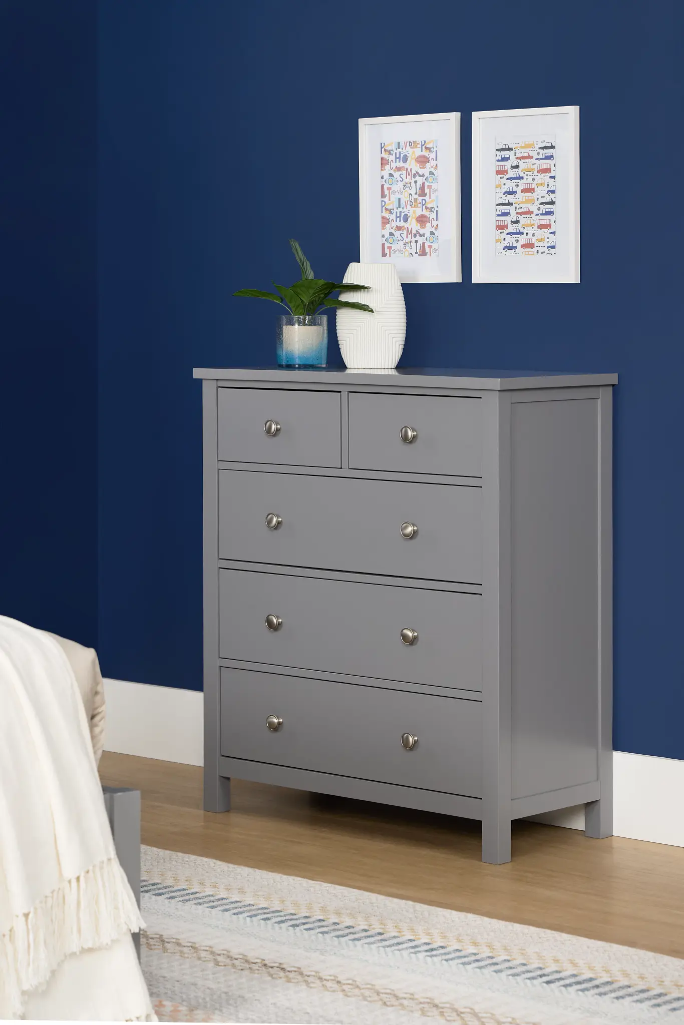 Charleston Gray 5-drawer Chest Charleston Gray 5-drawer Chest