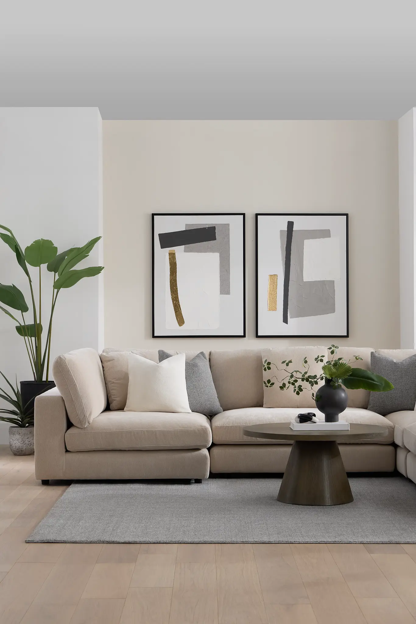 Budget Living Room Decor Ideas for a Fresh Spring Look Budget Living Room Decor Ideas for a Fresh Spring Look