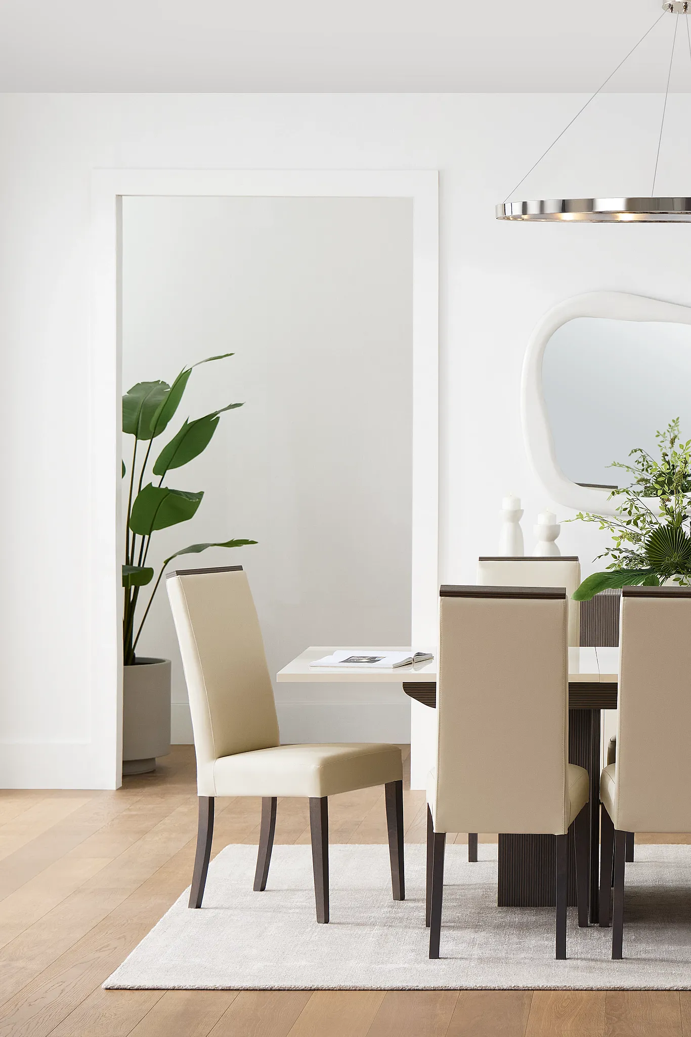 Sienna Beige Lthr/vinyl Upholstered Side Chair
