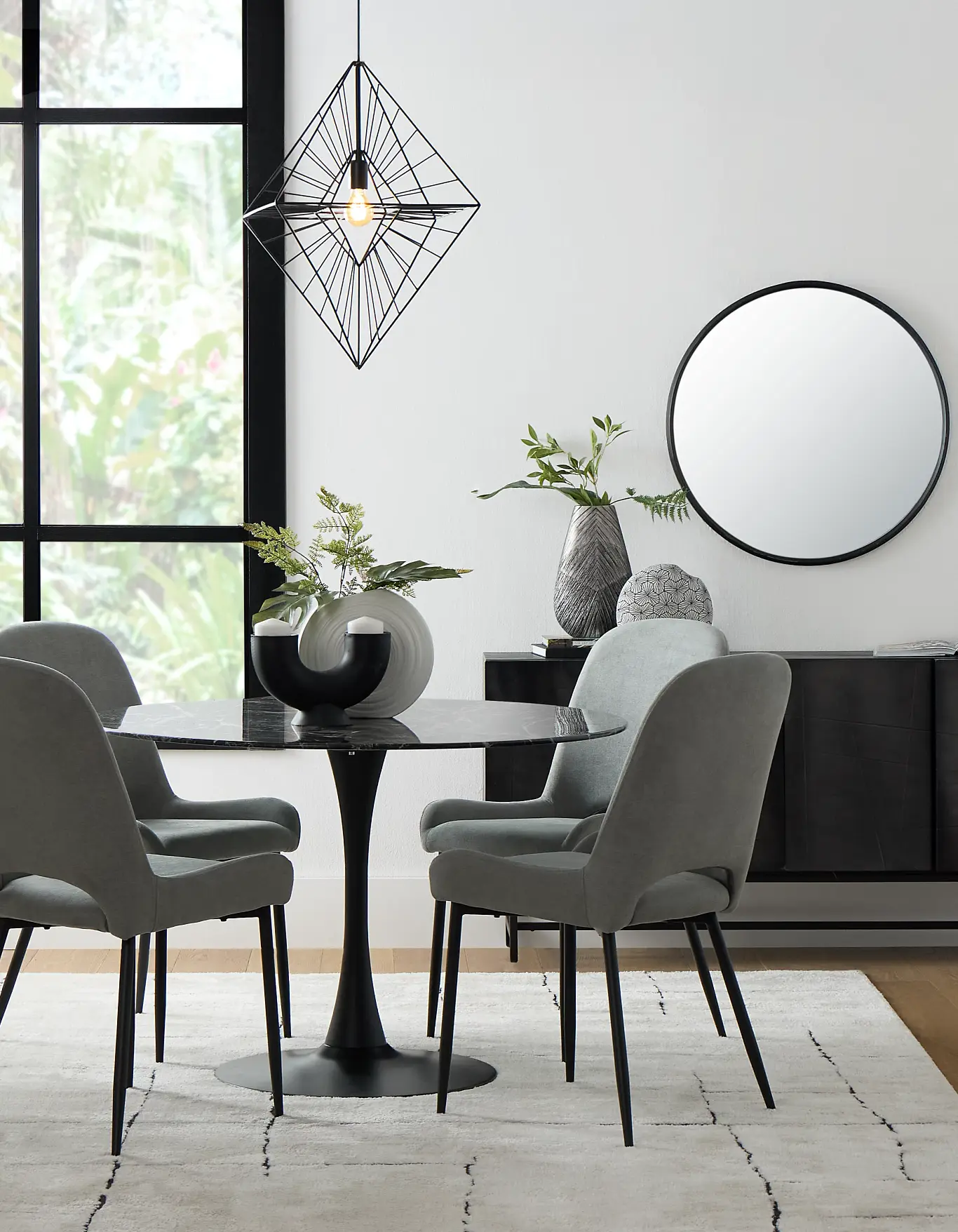 Naya Blackround Mirror Naya Blackround Mirror