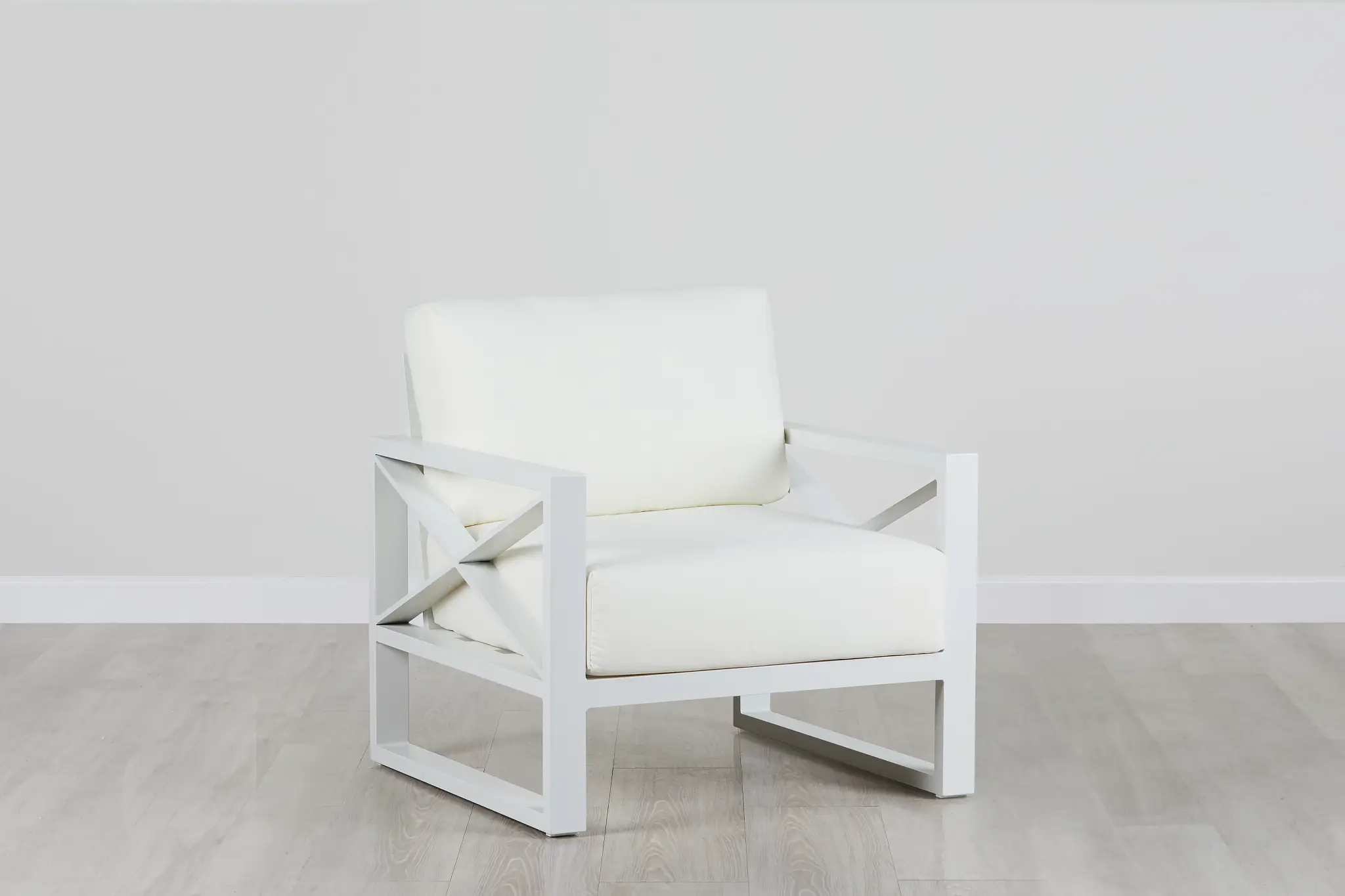 Linear White Aluminum Chair Linear White Aluminum Chair