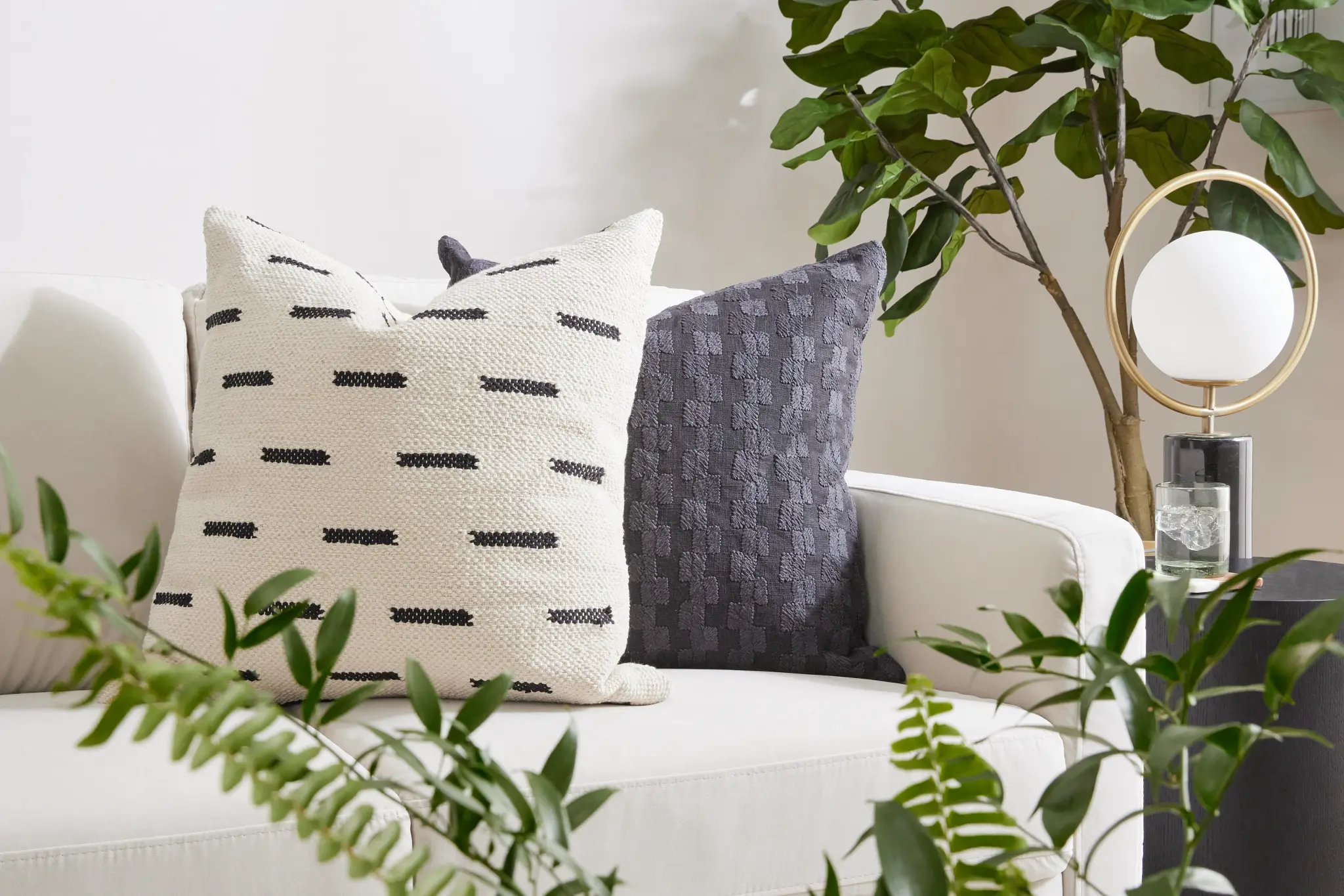 Clover Ivory 22" Accent Pillow Clover Ivory 22" Accent Pillow