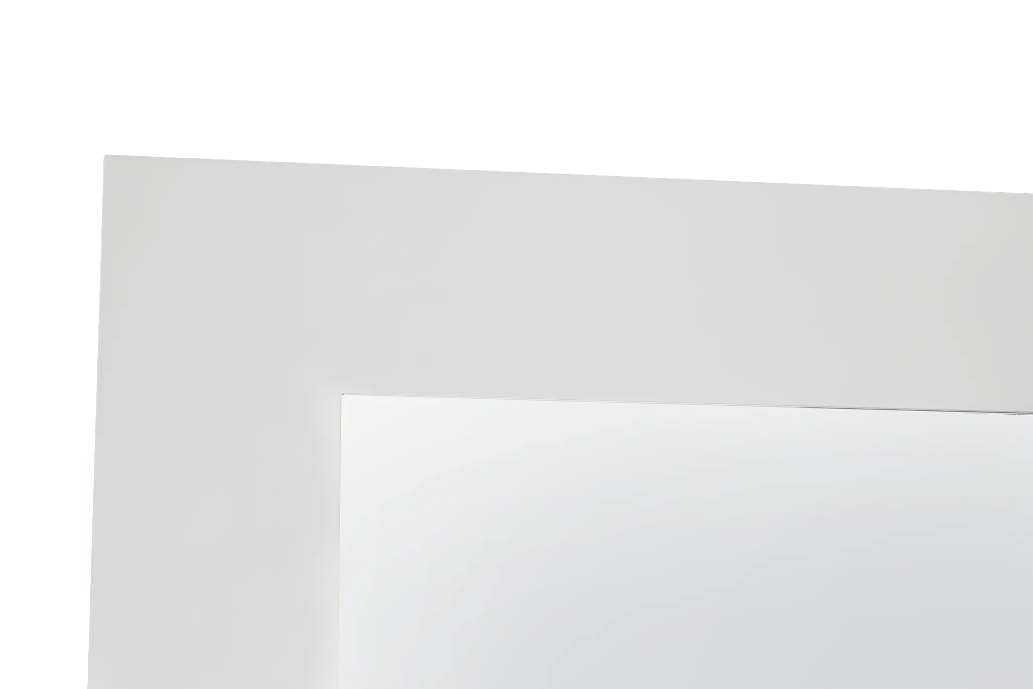 Verona White Dresser & Mirror Verona White Dresser & Mirror