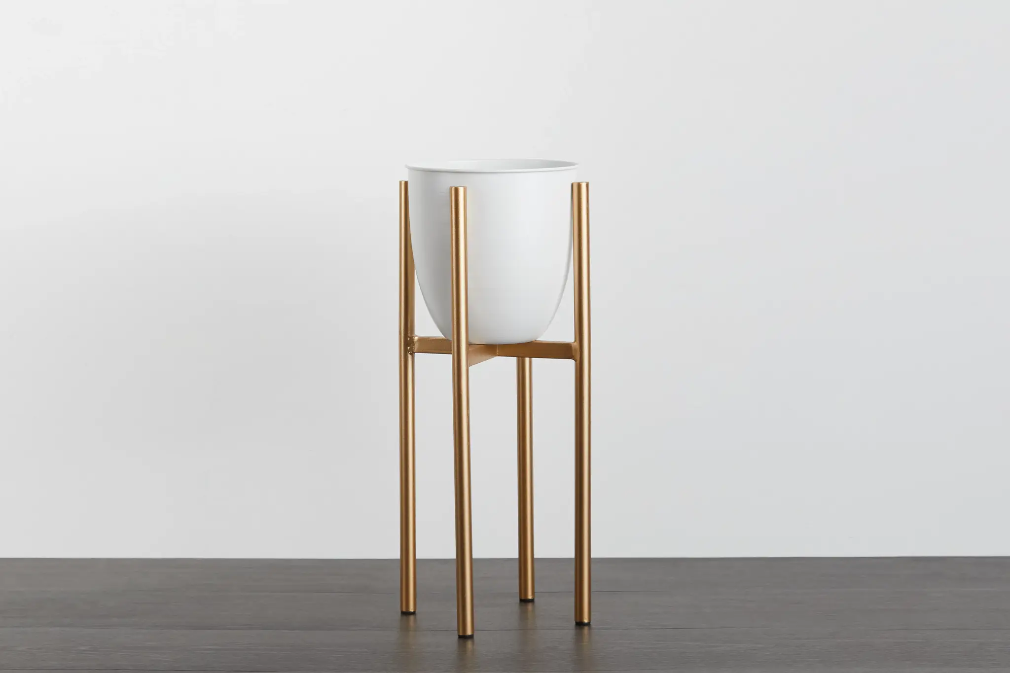 Beaker Gold Large Planter Beaker Gold Large Planter