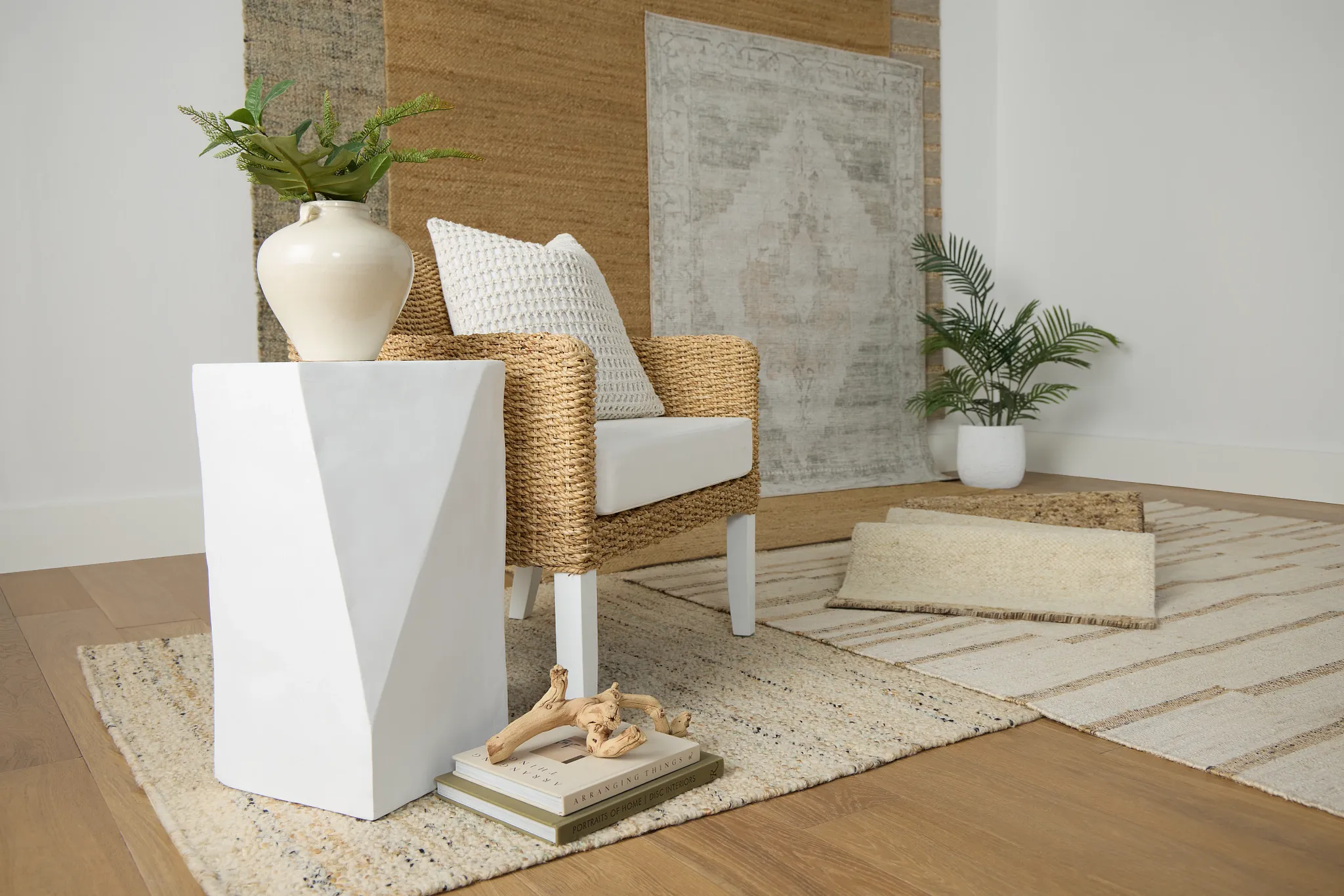 Lex White Accent Table