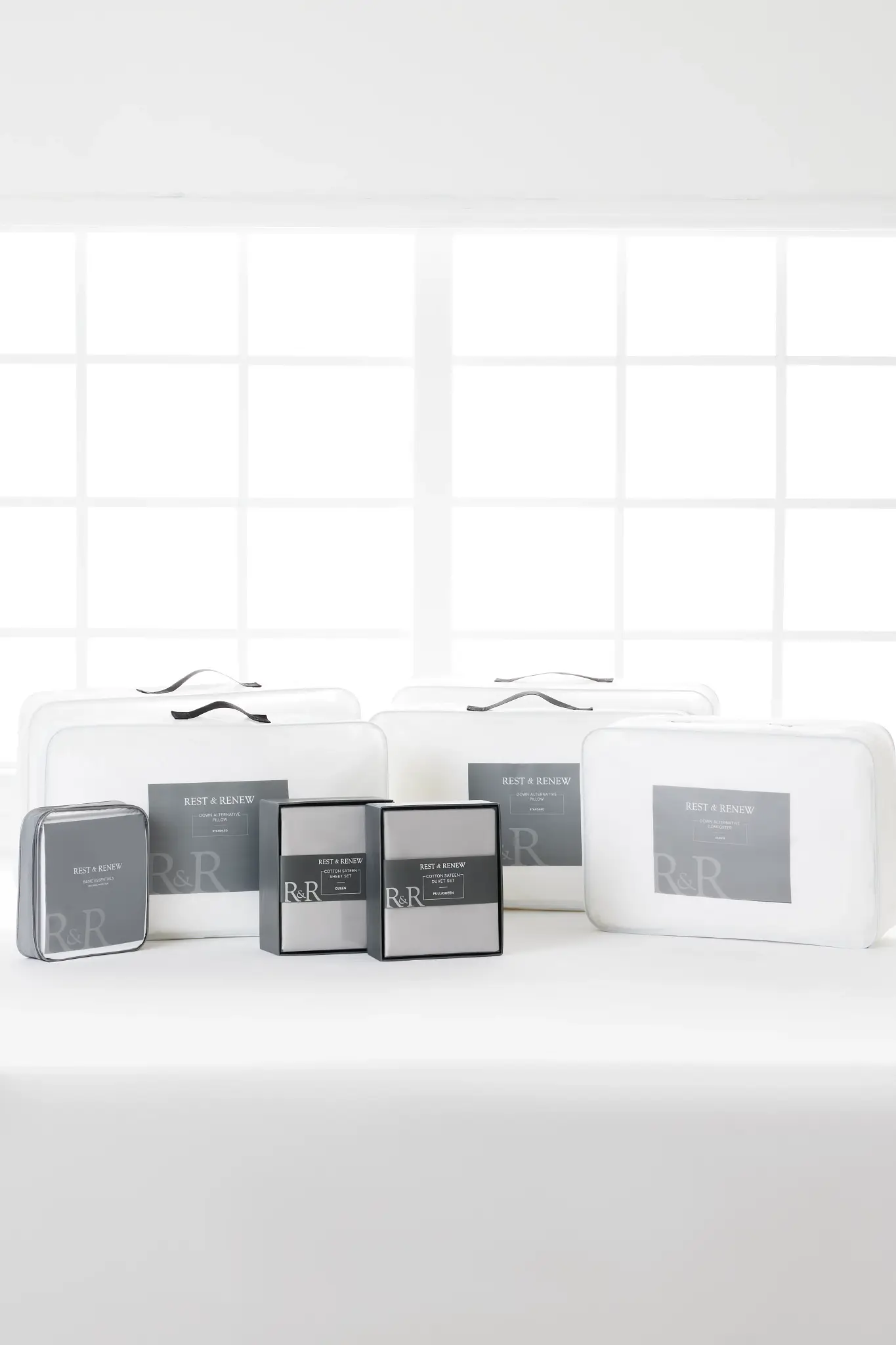 Rest & Renew Cotton Sateen White 300 Thread Duvet Set Rest & Renew Cotton Sateen White 300 Thread Duvet Set