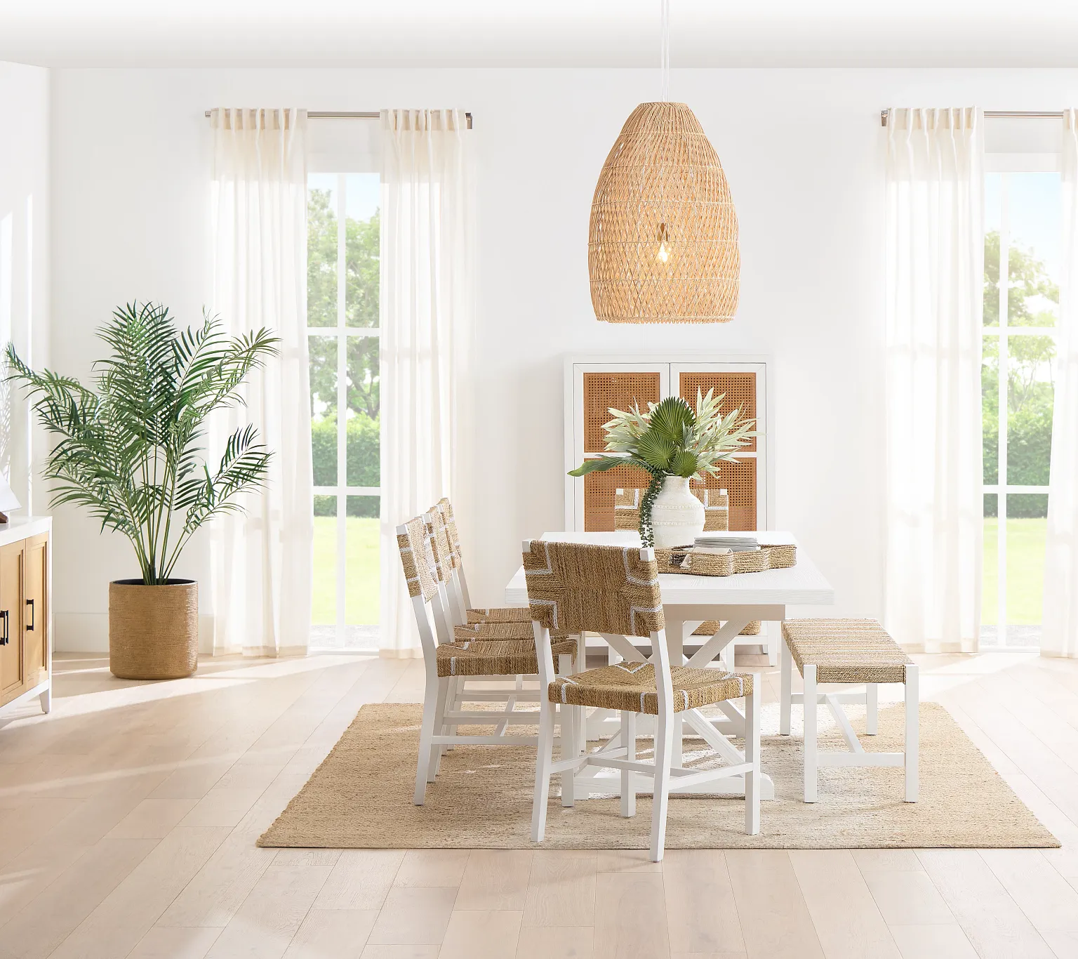 Creating a Warm and Inviting Atmosphere for Spring Hosting