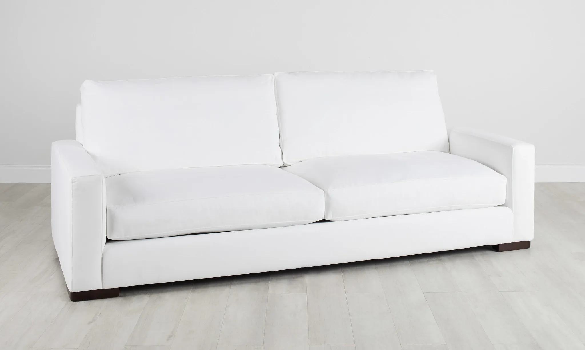 Edgewater Peyton White 96" Sofa W/ 2 Cushions