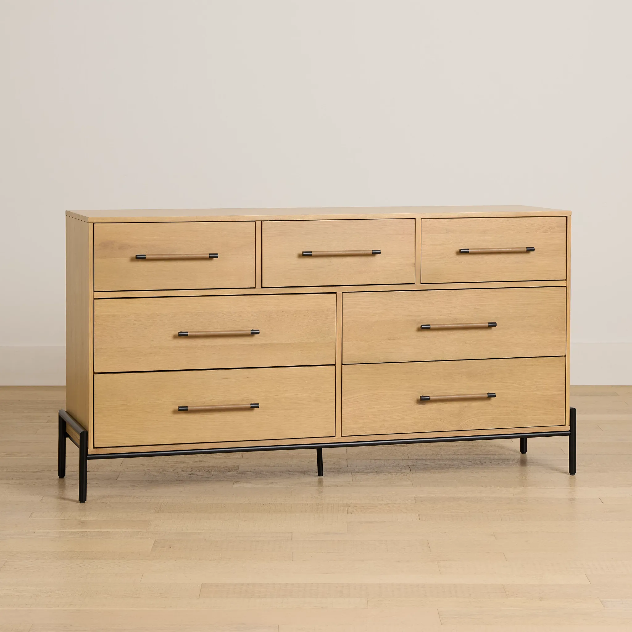 Highland Light Tone Dresser