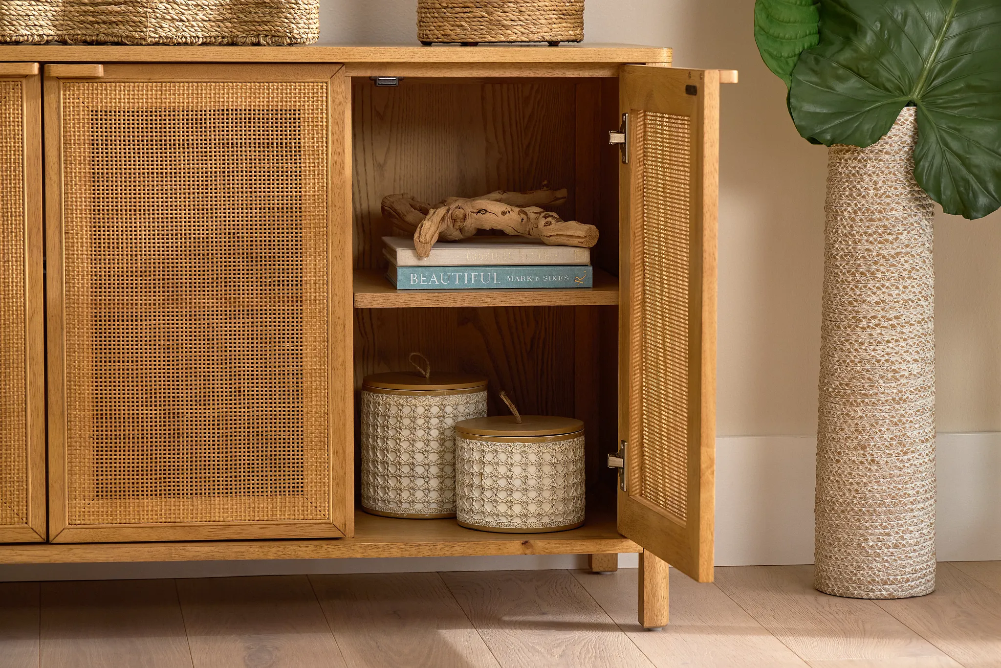 Pacific Light Tone Media Chest