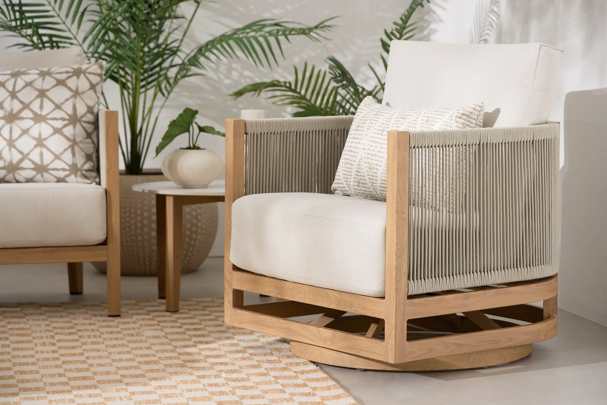 Paros Light Tone Swivel Chair Paros Light Tone Swivel Chair