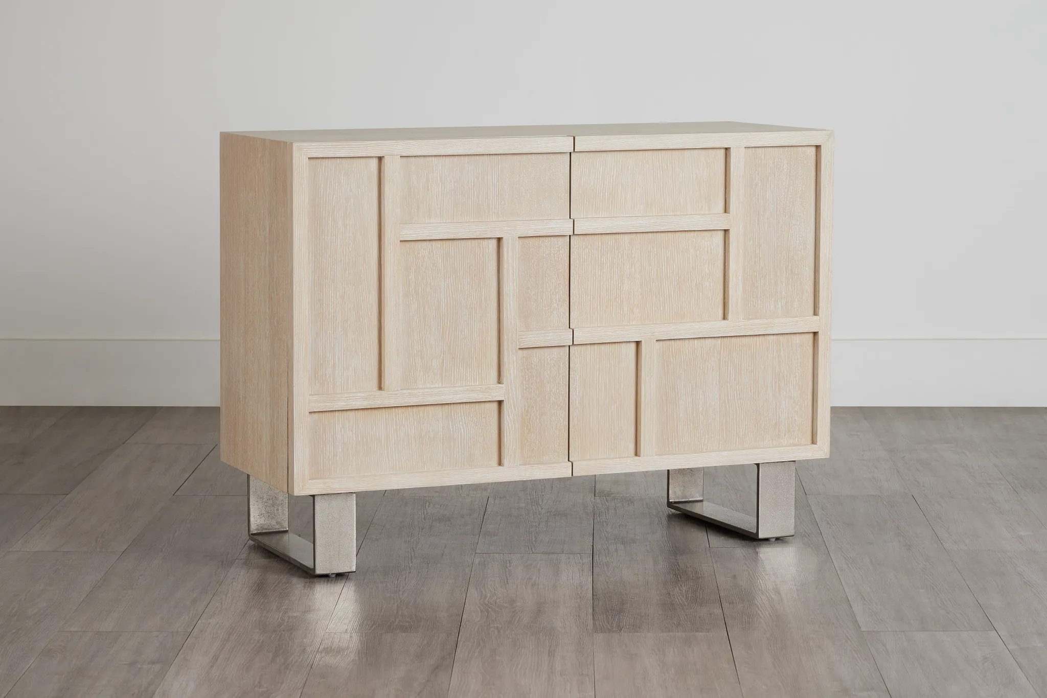 Costa Light Tone Accent Chest